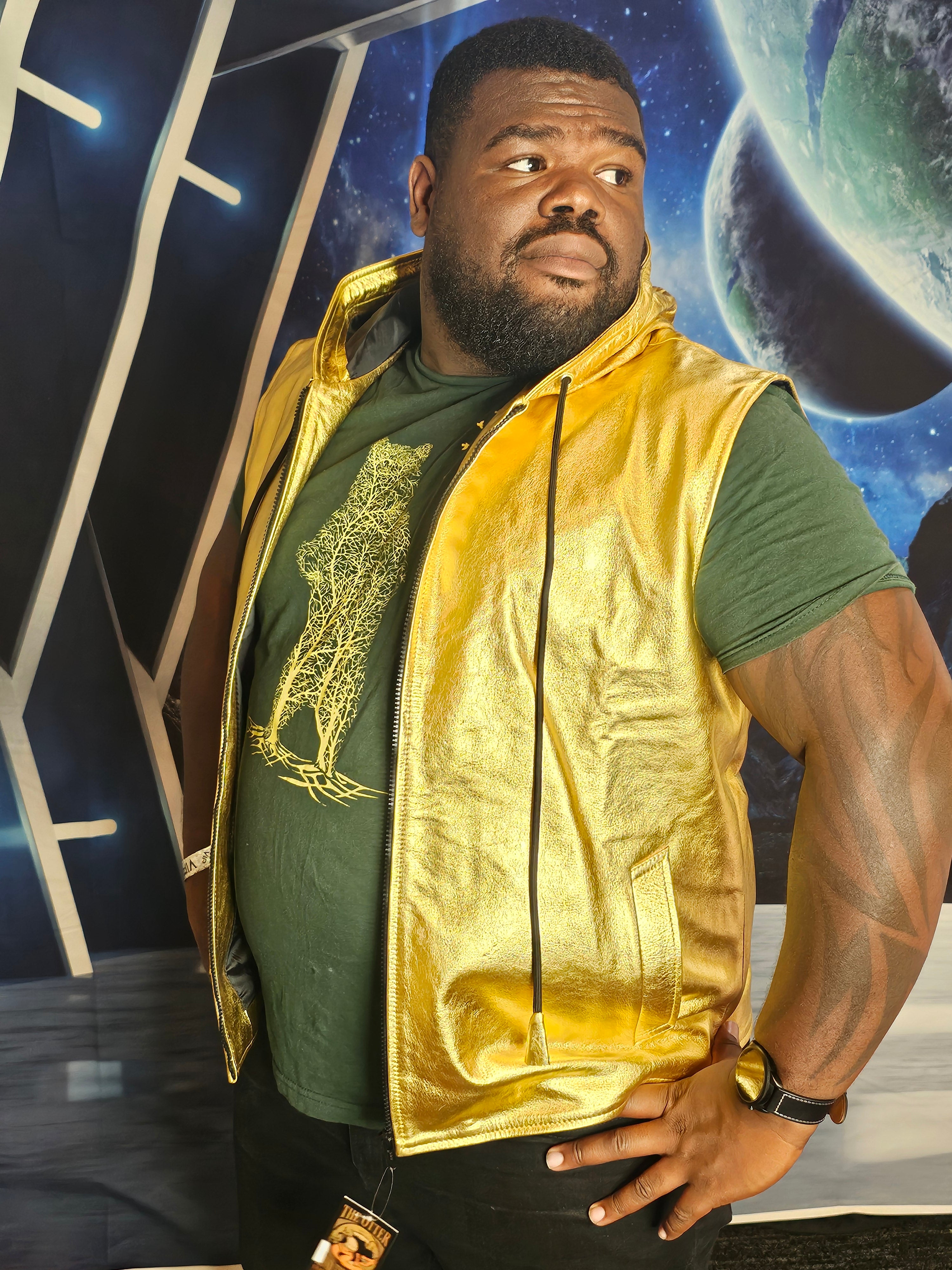 Sweat à capuche en cuir OnF en or