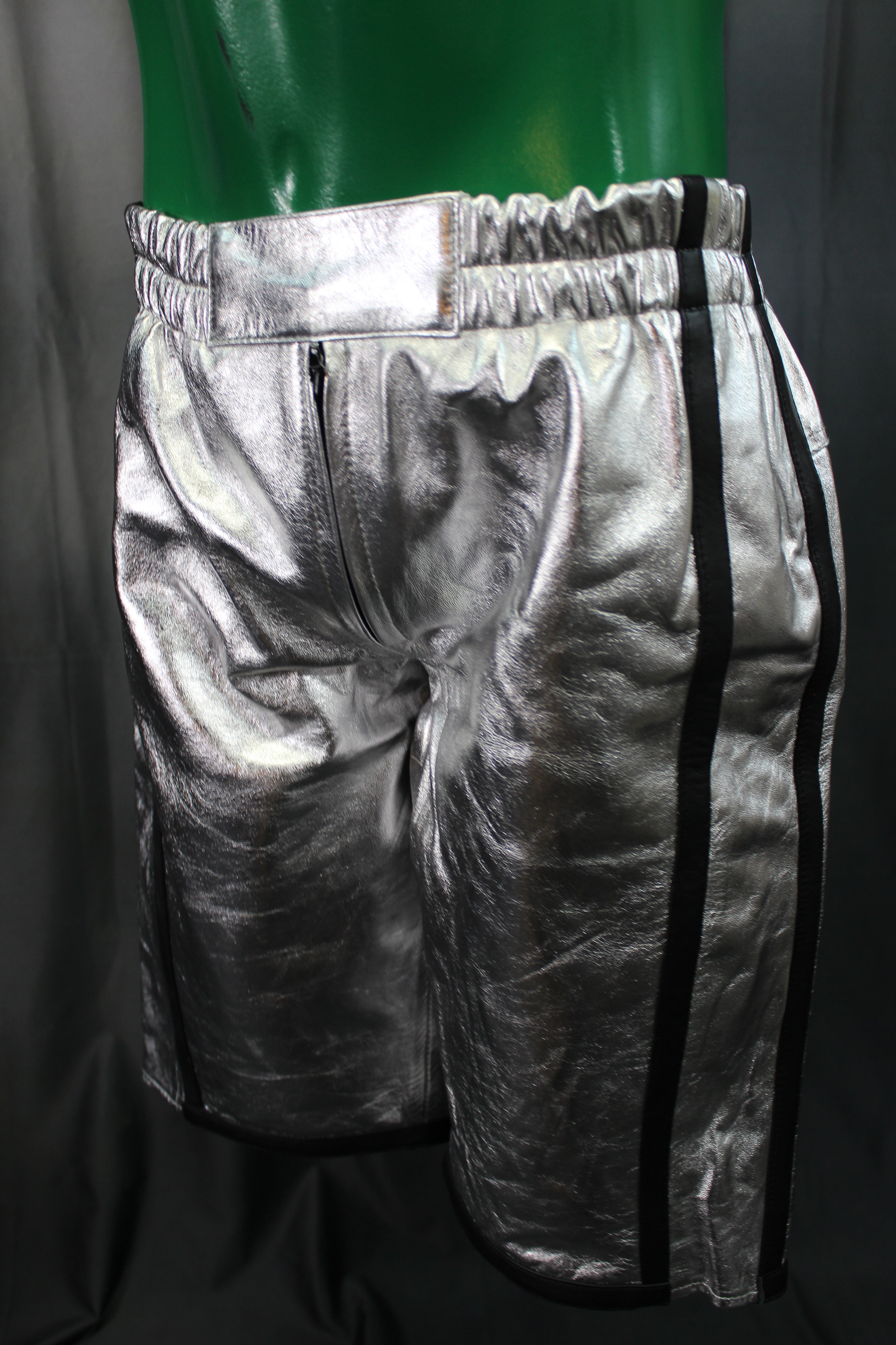 Basketball Shorts in Silver and Black