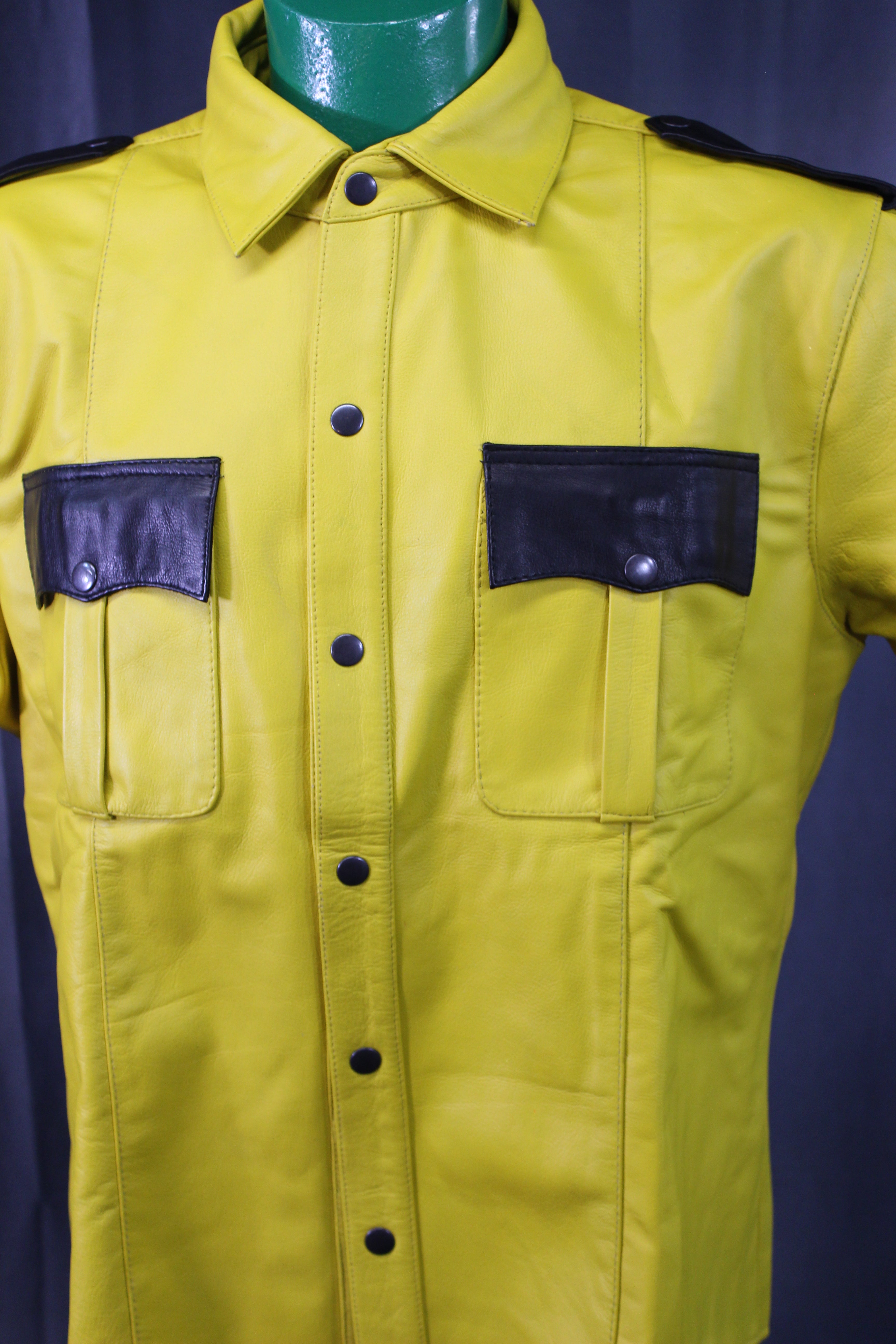 Camisas de cuero OnF en amarillo con reflejos negros