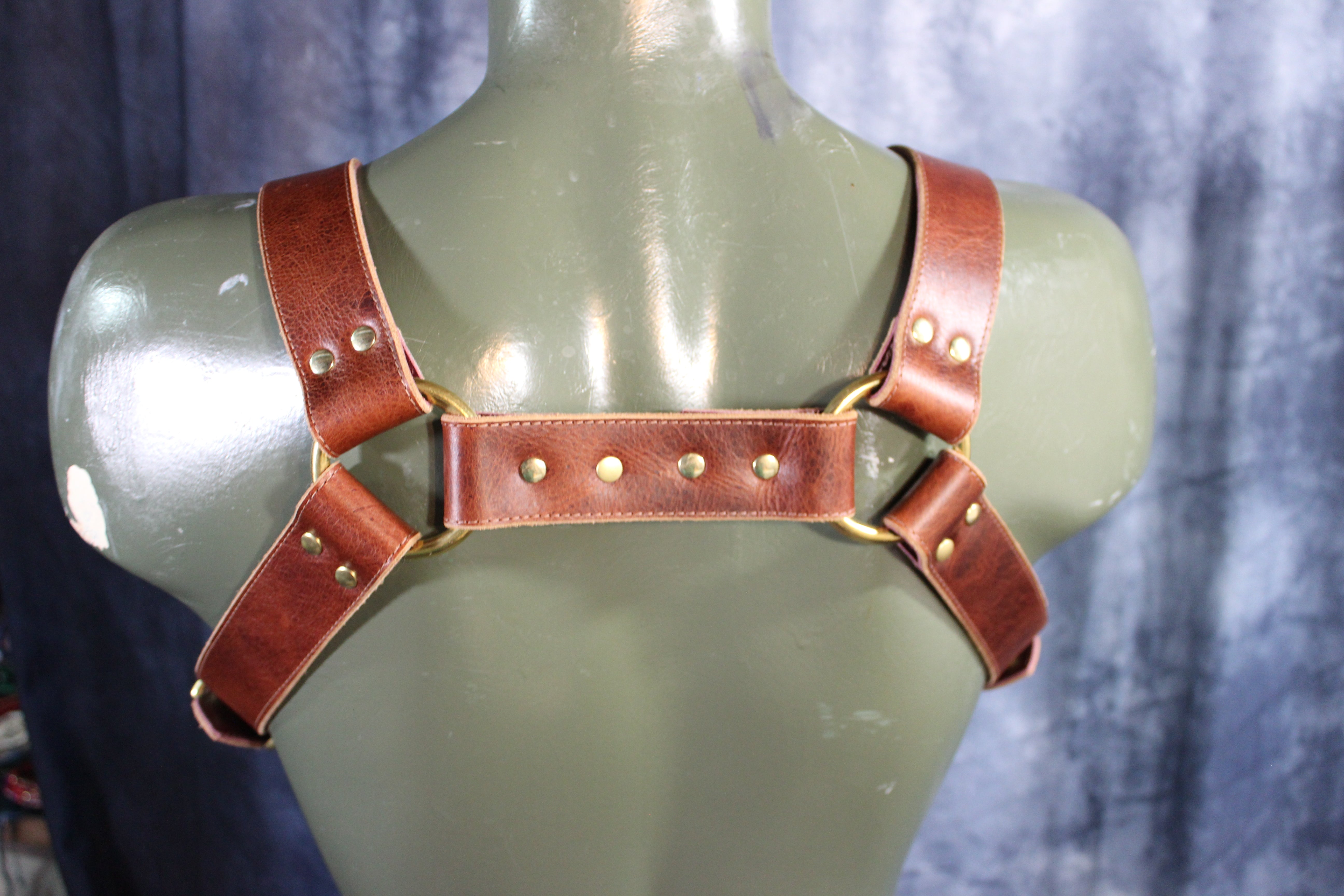 Mottled Latigo Bulldog Harness with Buckles