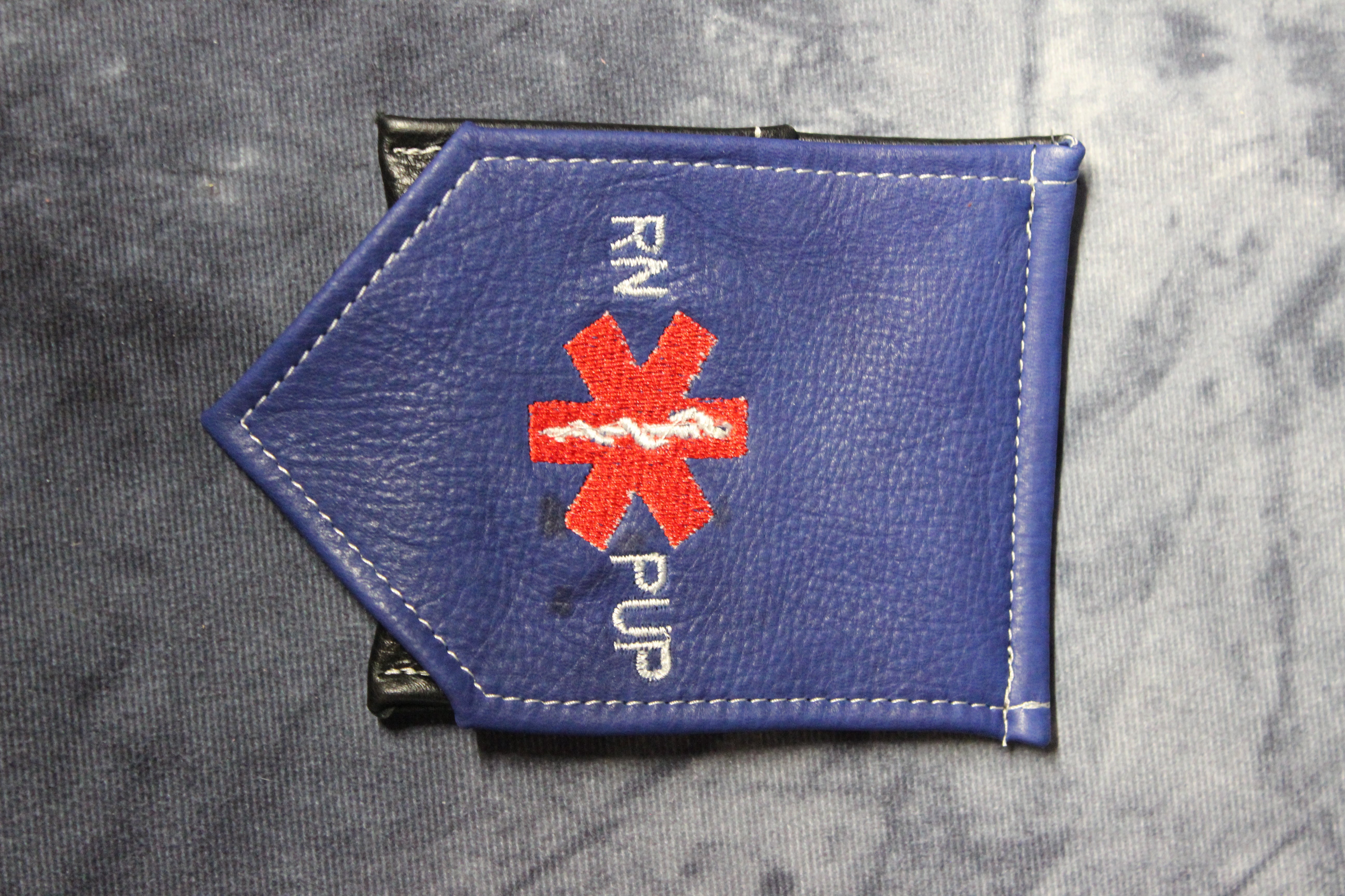 Banderas de bolsillo del orgullo del cachorro y del adiestrador