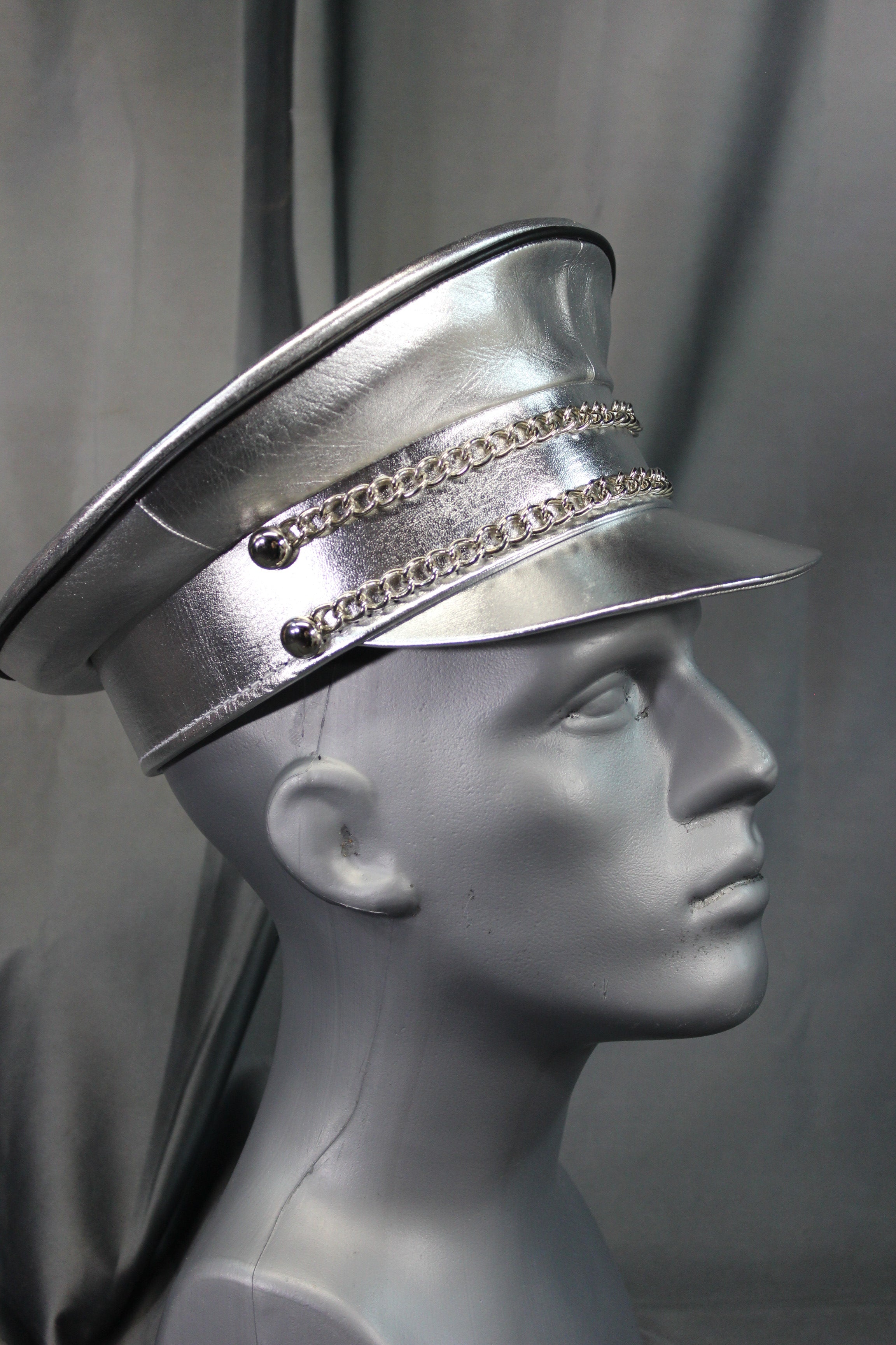 Casquette OnF Muir en argent avec bordure noire