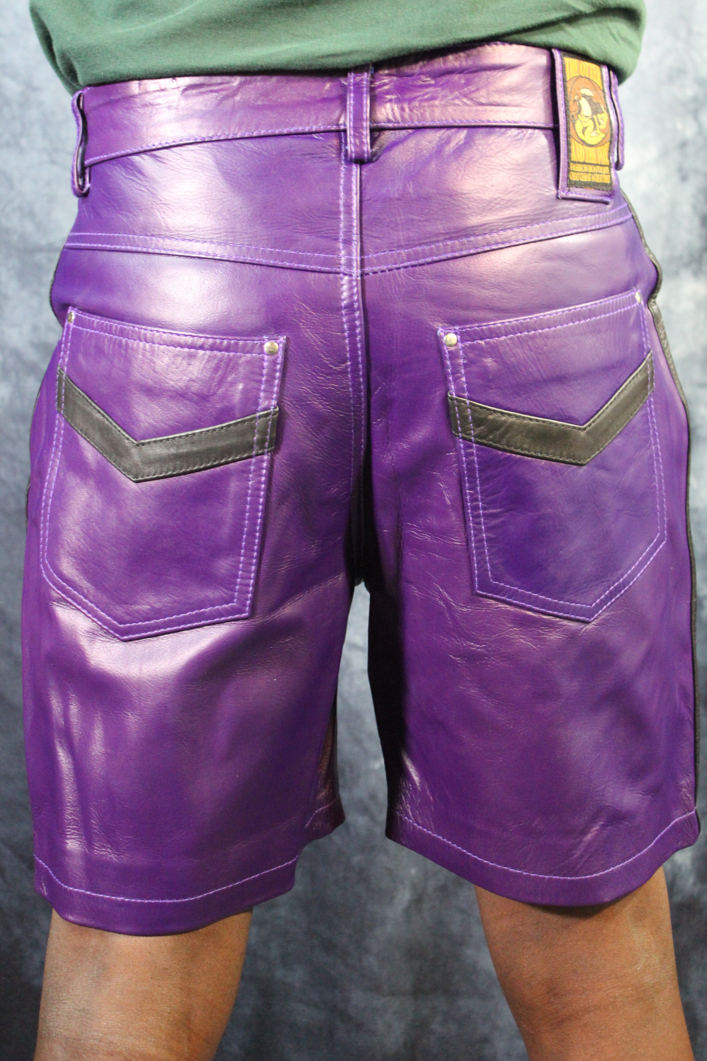 Pantalones cortos OnF Jean Style "Chevron" en morado y negro