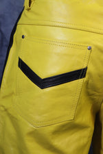 Short OnF Jean Style « Chevron » en jaune et noir