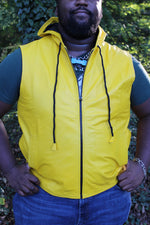 Sudadera con capucha de cuero OnF en amarillo