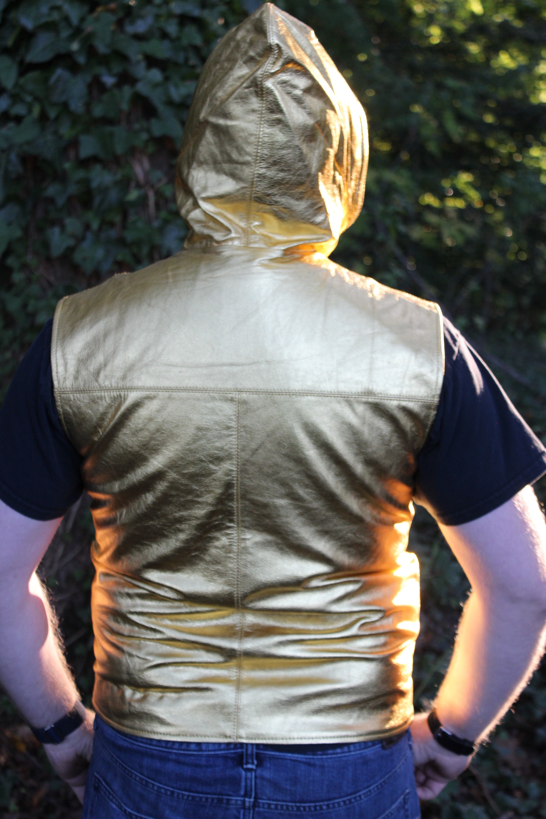 Sweat à capuche en cuir OnF en or