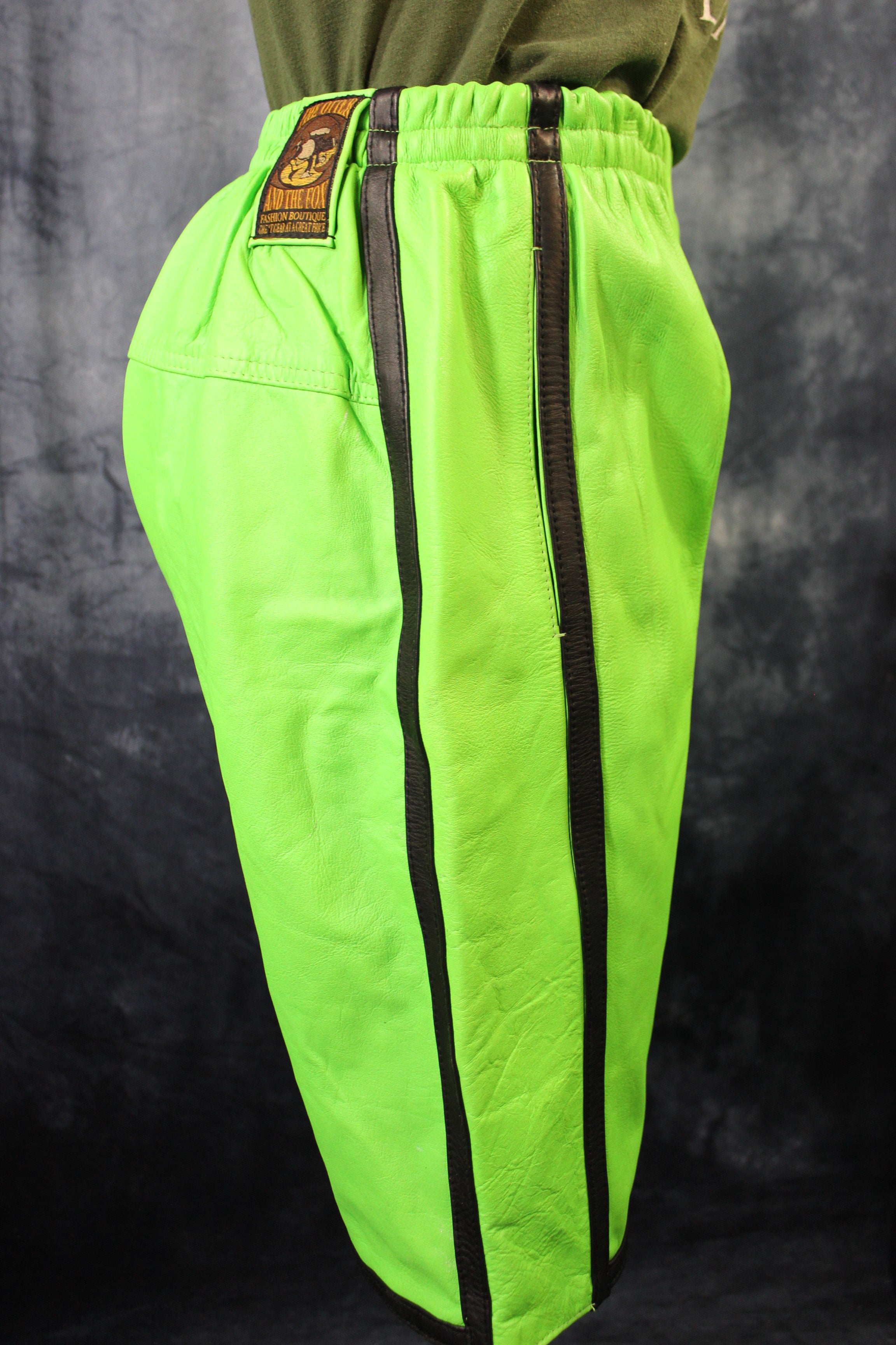 Short de basket vert fluo et noir