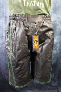 Pantalones cortos de baloncesto en negro y verde cazador