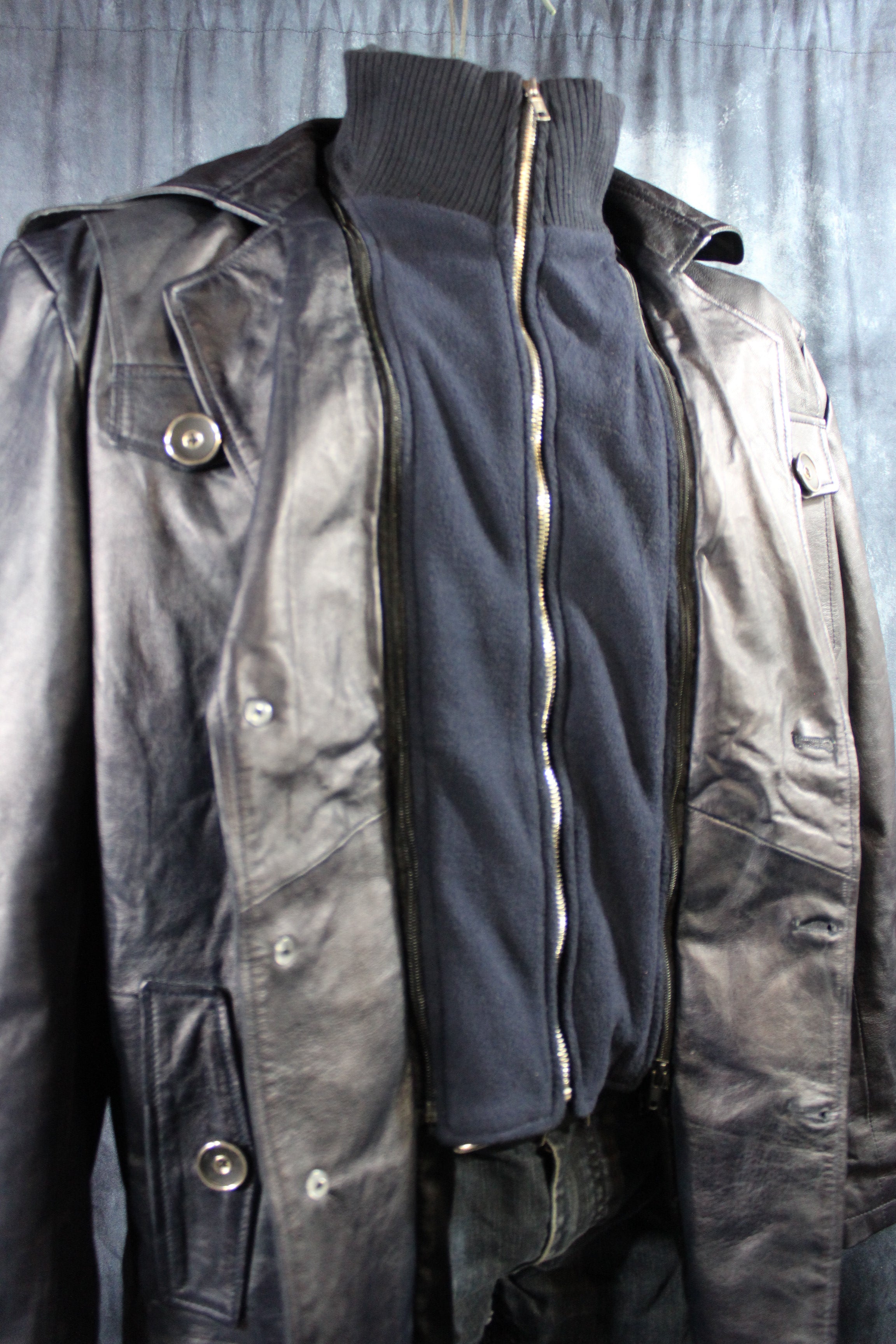 Chaqueta de cuero y piel de tartán amarilla de Otter and The Fox