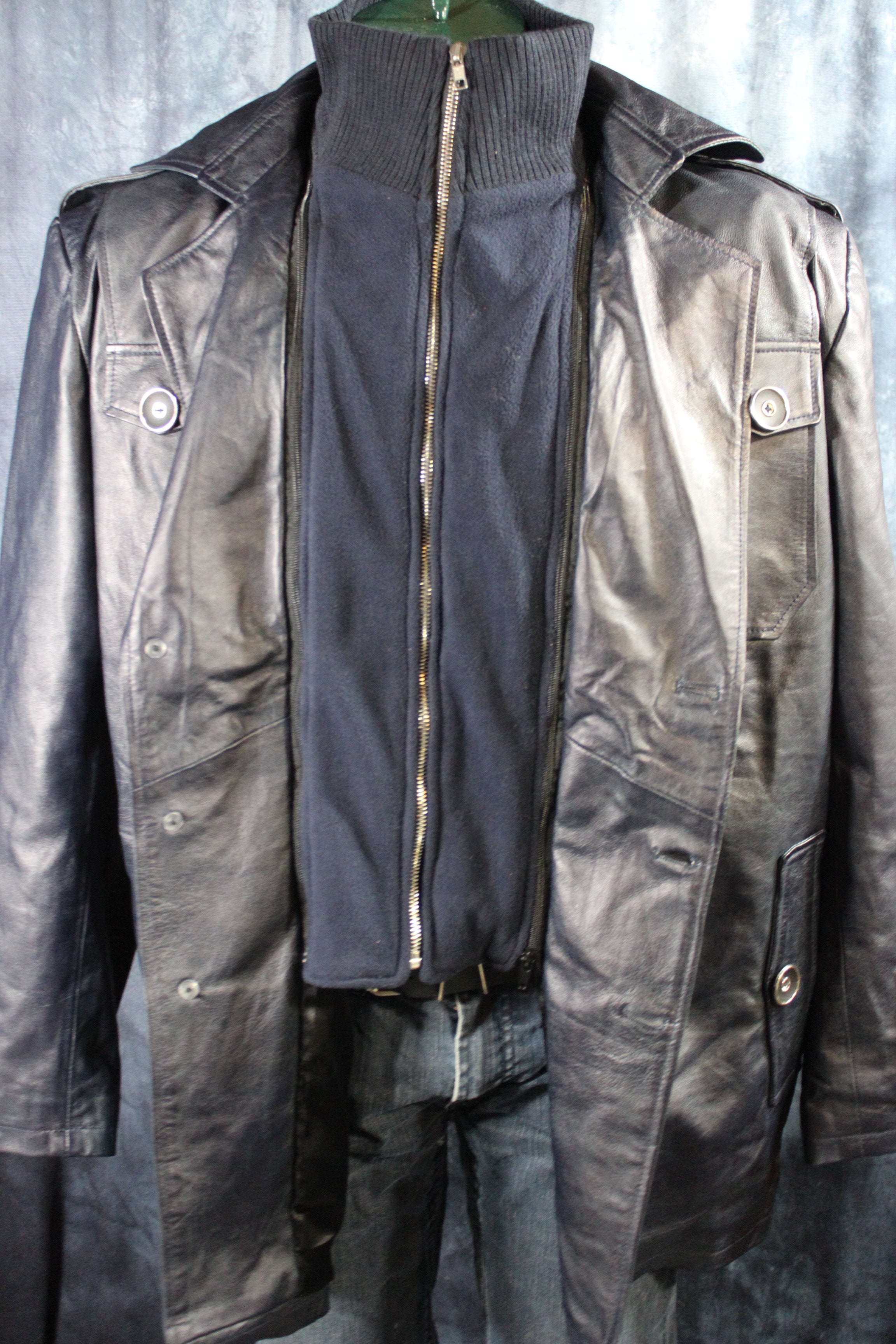 Chaqueta de cuero y piel de tartán amarilla de Otter and The Fox