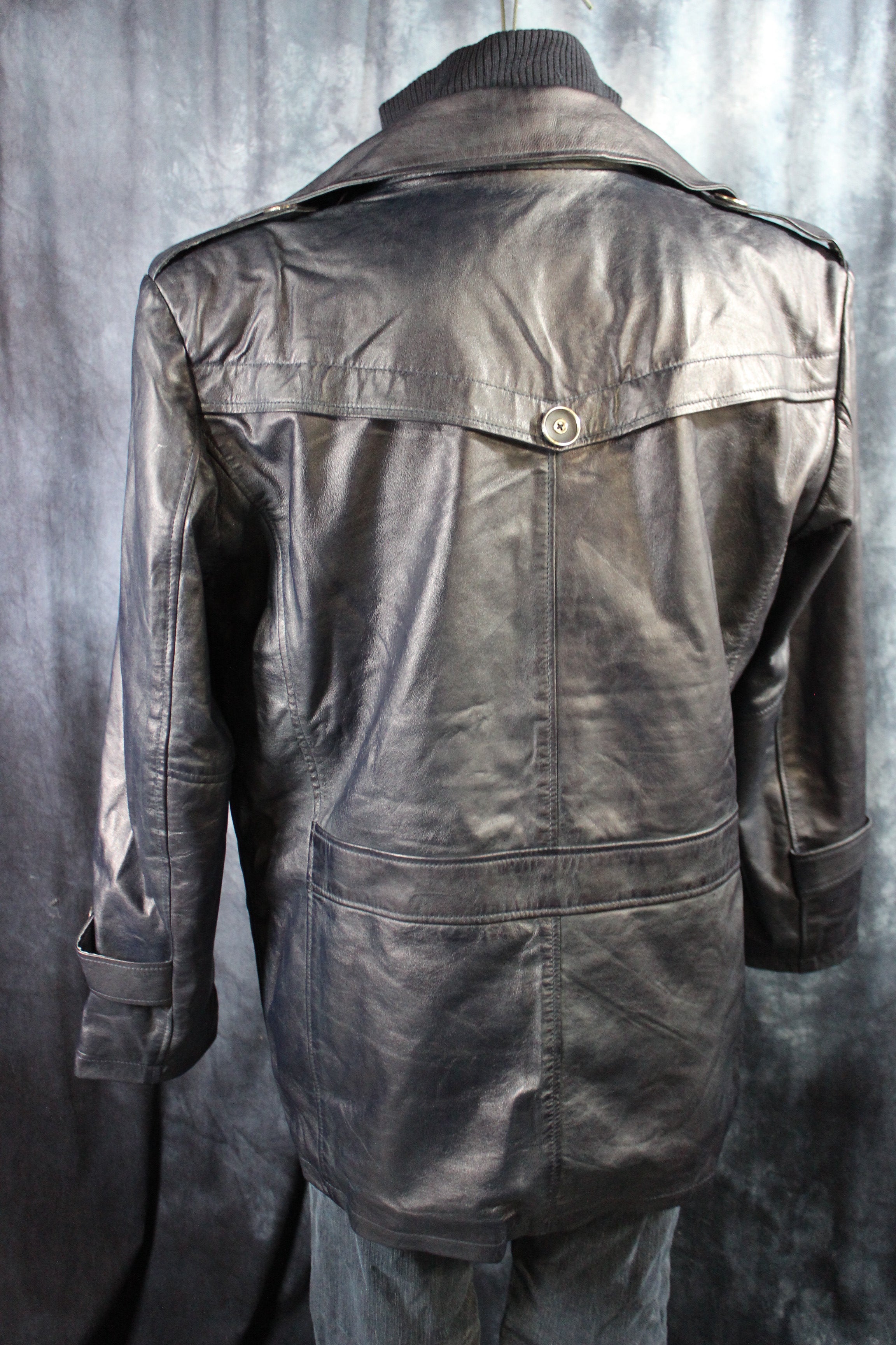 Chaqueta de cuero y piel de tartán amarilla de Otter and The Fox