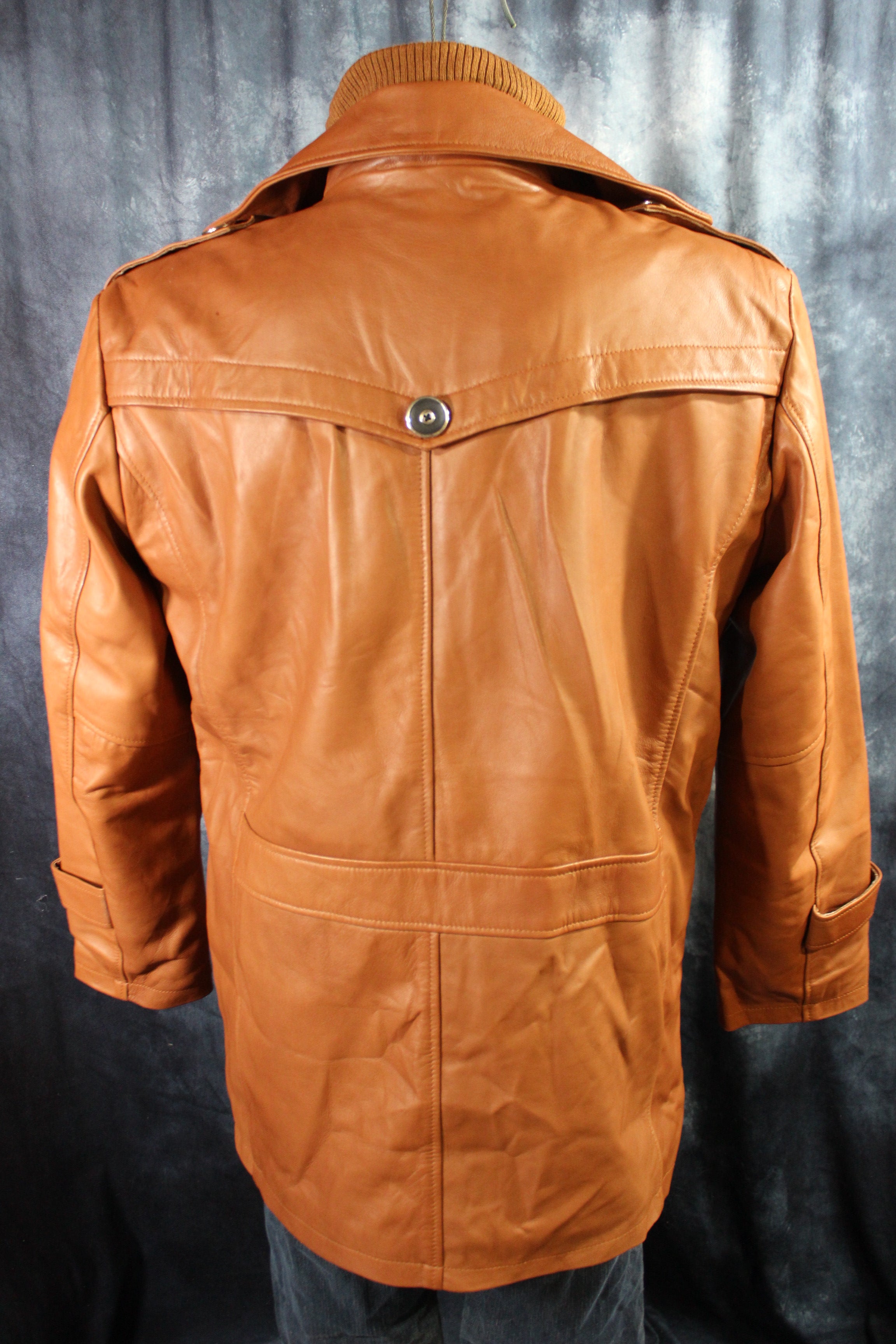 Chaqueta de cuero y piel de tartán amarilla de Otter and The Fox