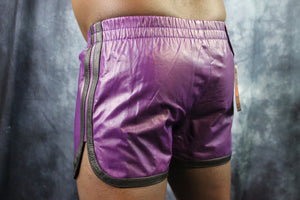 Pantalones cortos OnF Booty en morado con negro