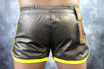 Shorts tipo botín OnF en negro con amarillo