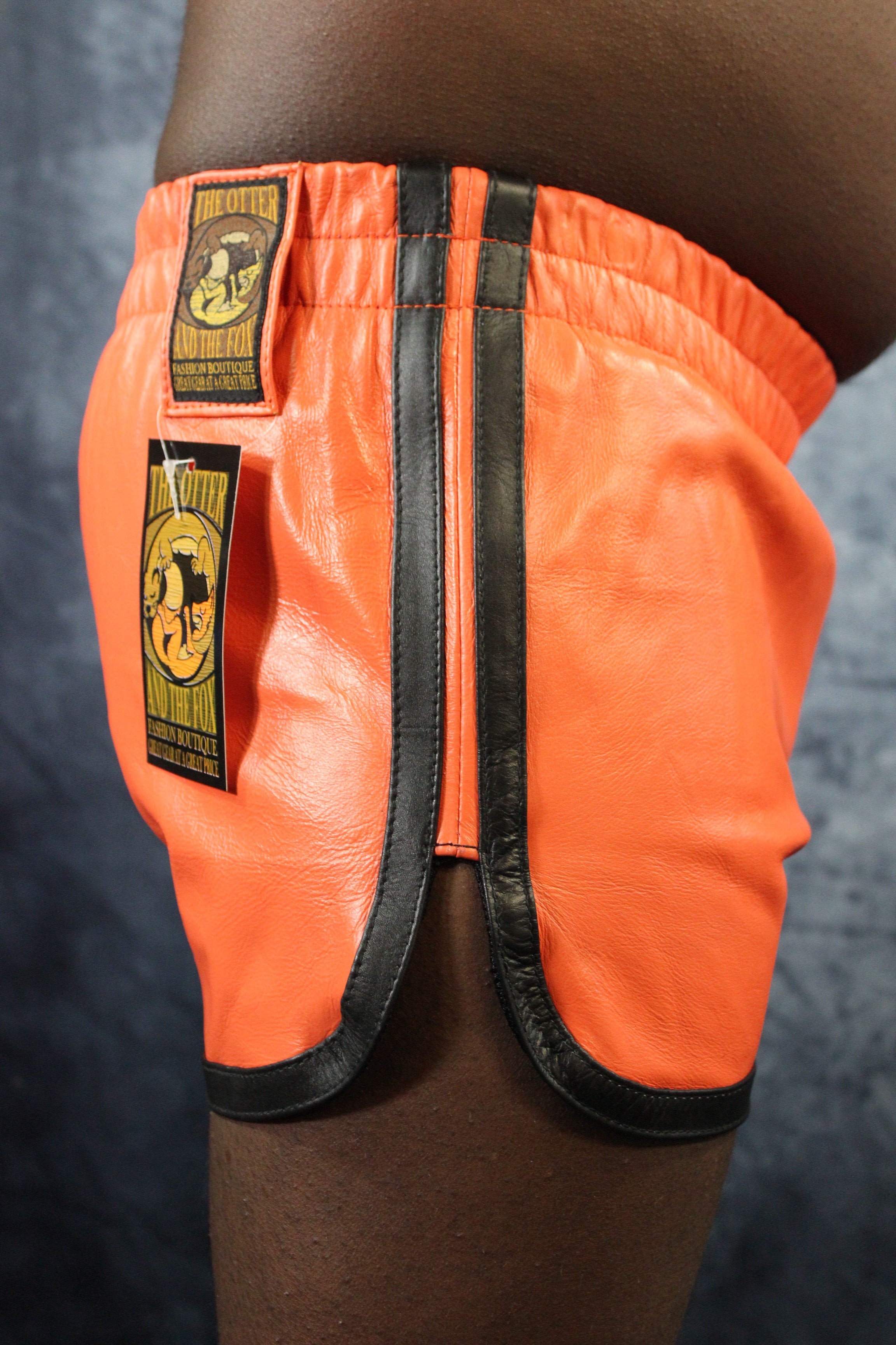 Short Booty OnF en orange avec noir