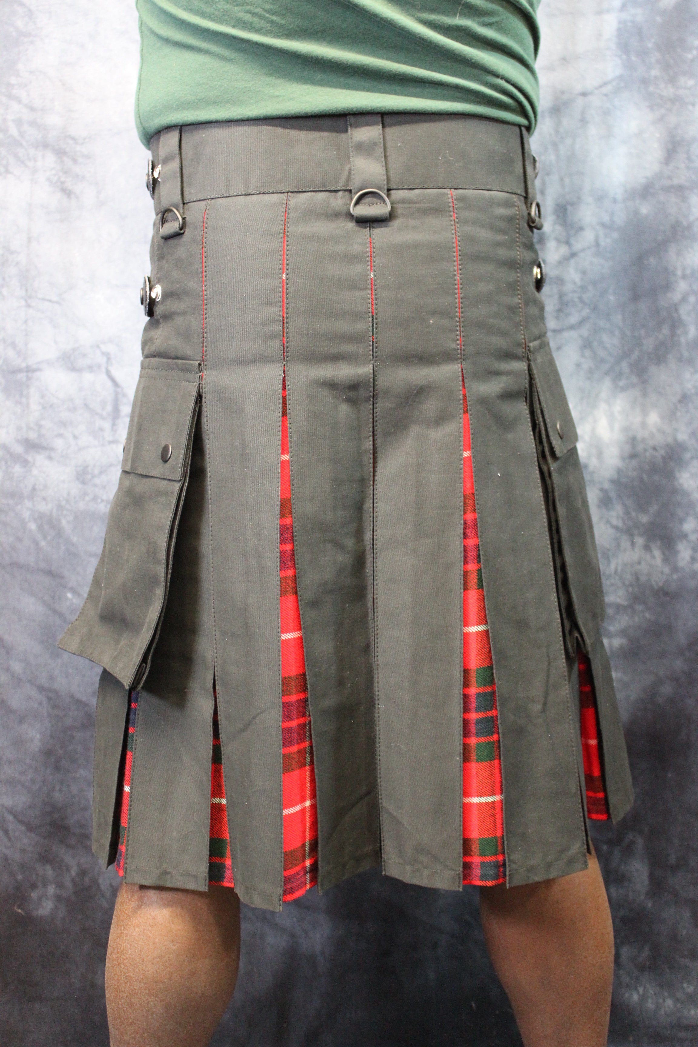 Hybrid Kilt - Black with Fraiser Red Tartan Pleats
