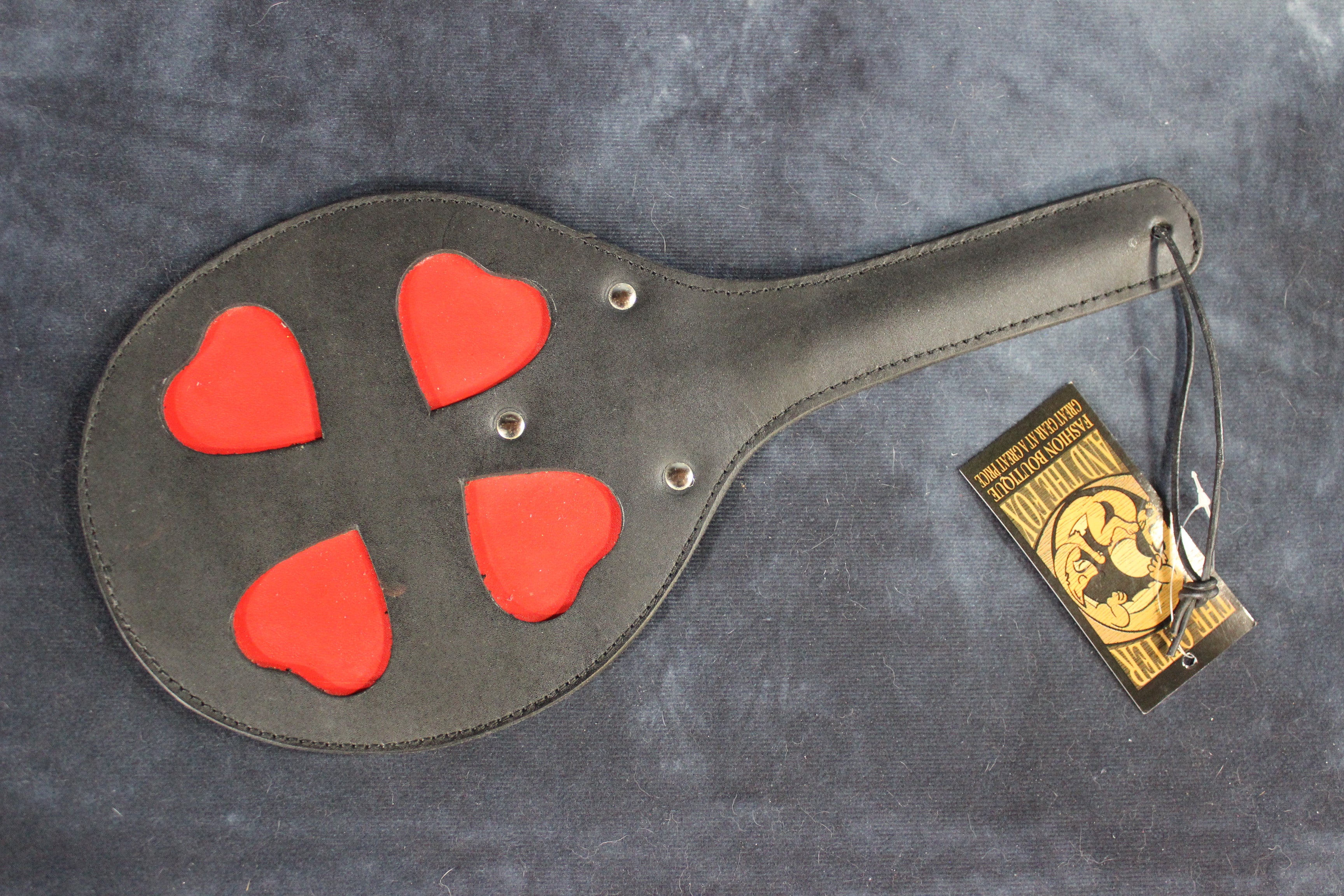 Queen Of Hearts Paddle by Otter and Fox