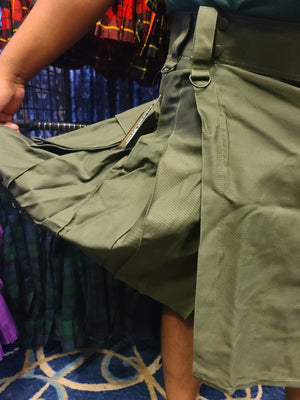 Kilt utilitaire en Olive Drab par KiltedBros