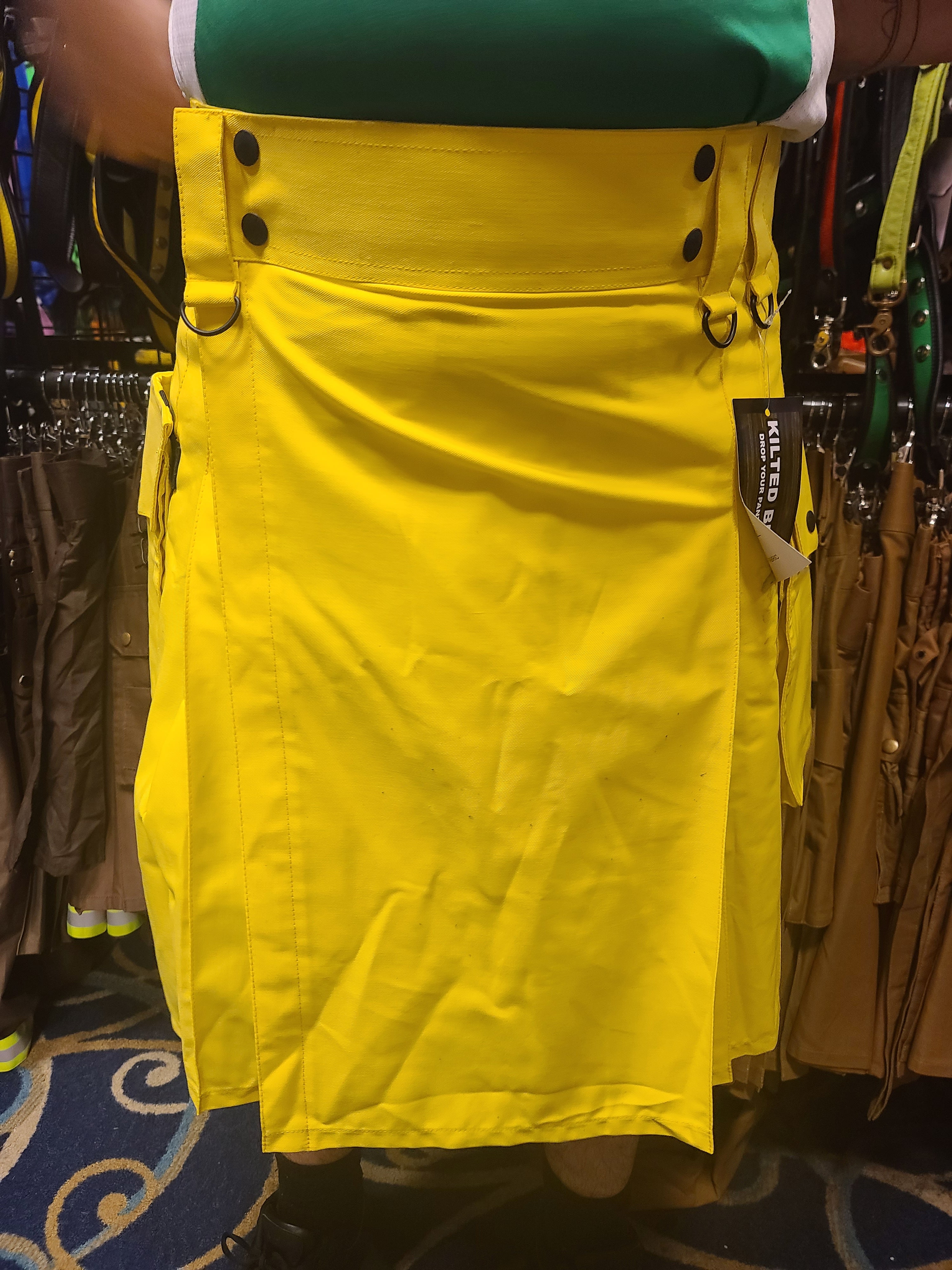 Kilt utilitario en amarillo de KiltedBros