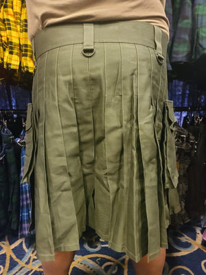 Kilt utilitario en Hunter Green de KiltedBros