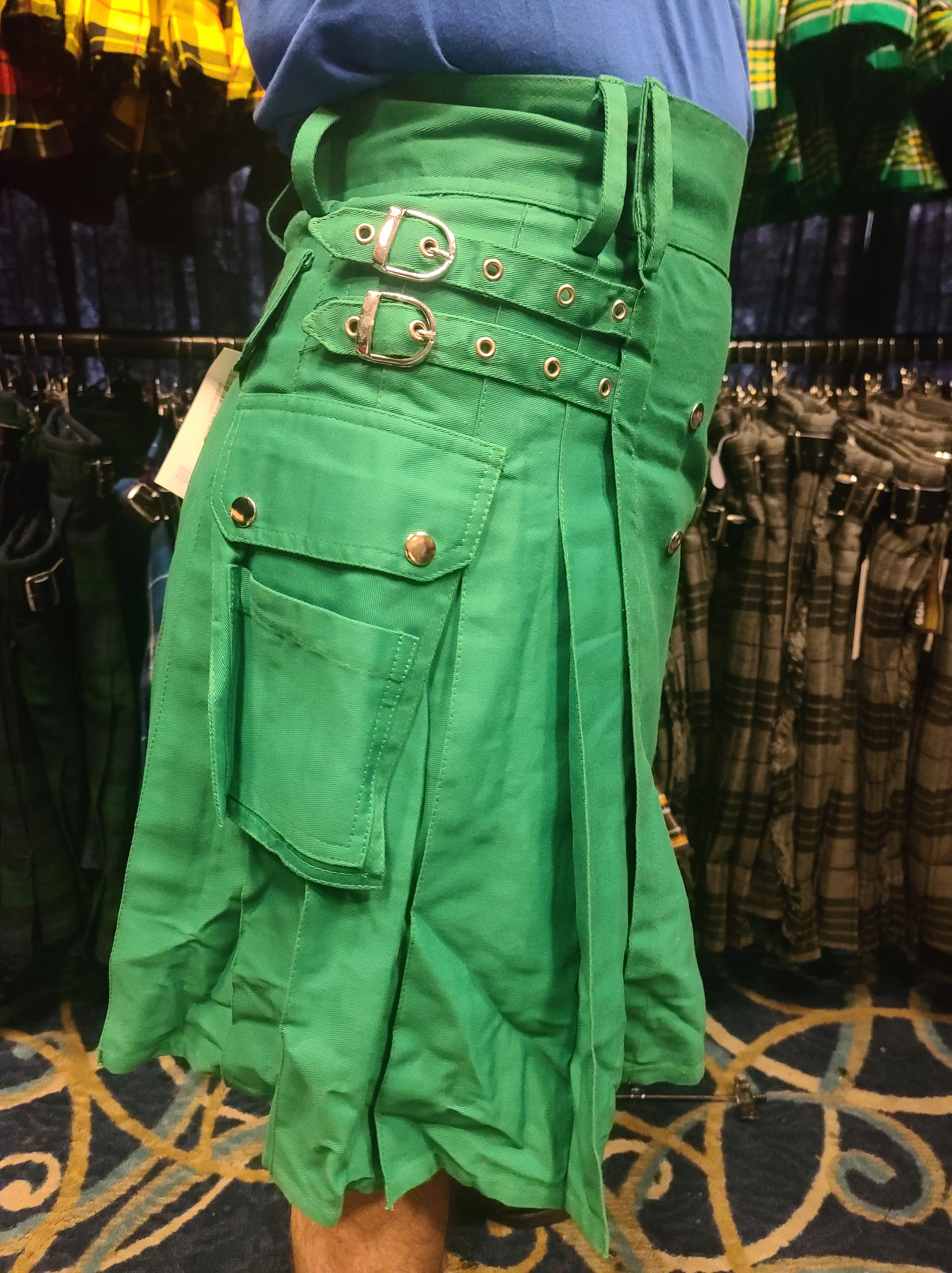 Kilt utilitaire en Kelly Green par KiltedBros