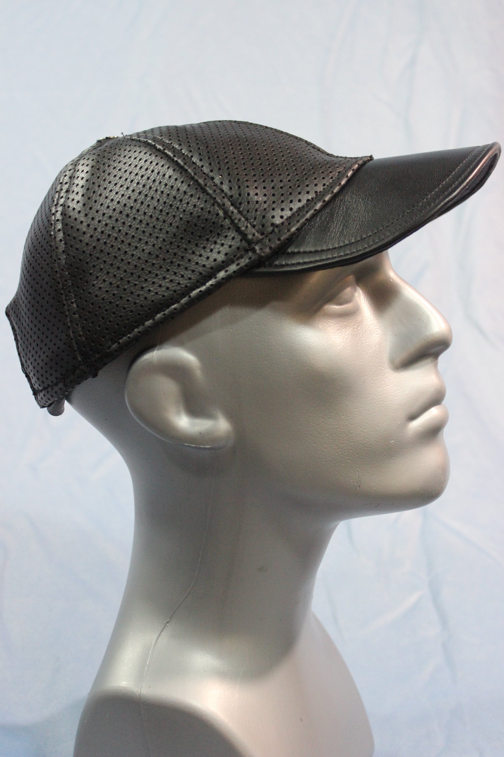 Casquette de baseball en cuir perforé