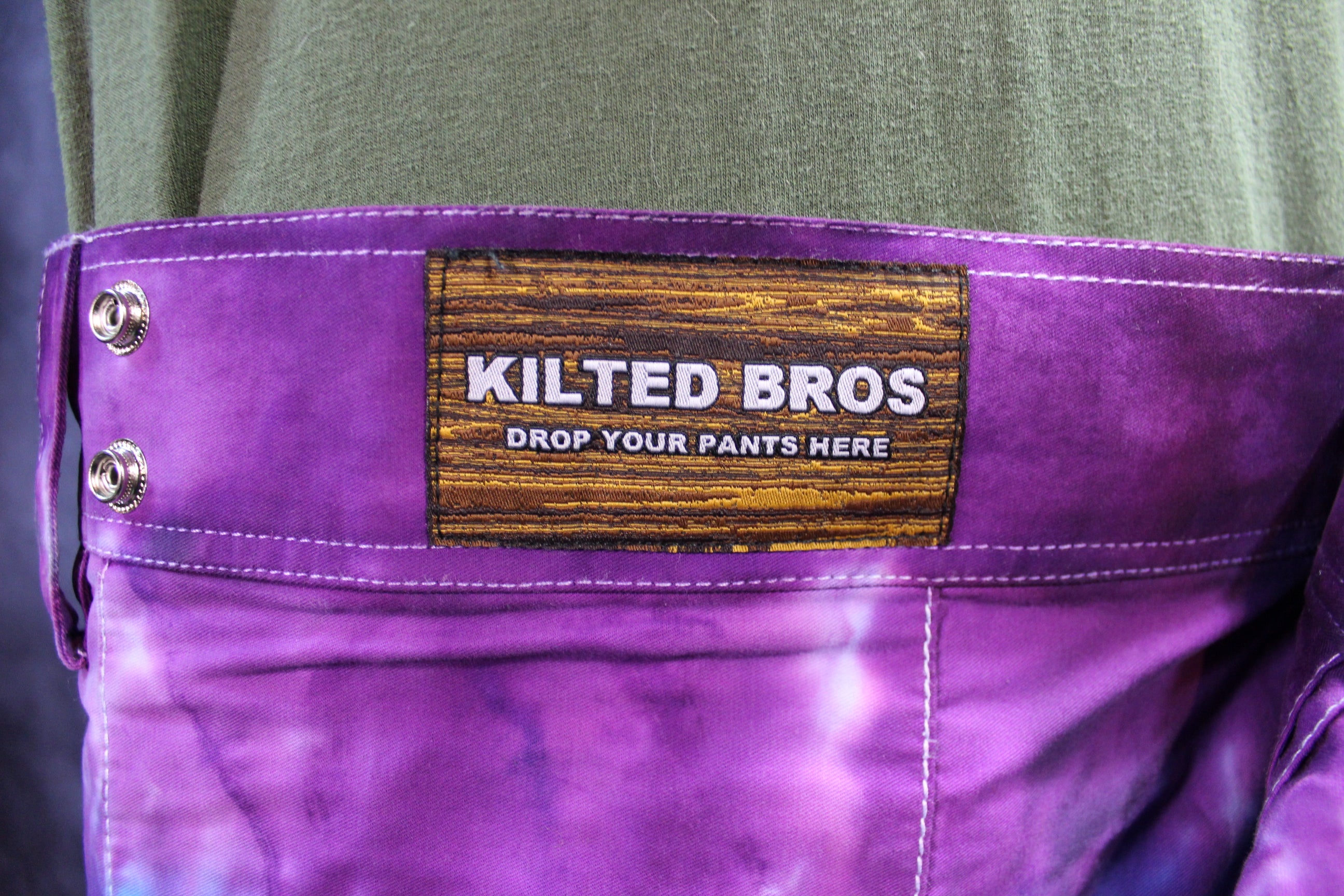 Kilt tie-dye PRIDE par Kilted Bros