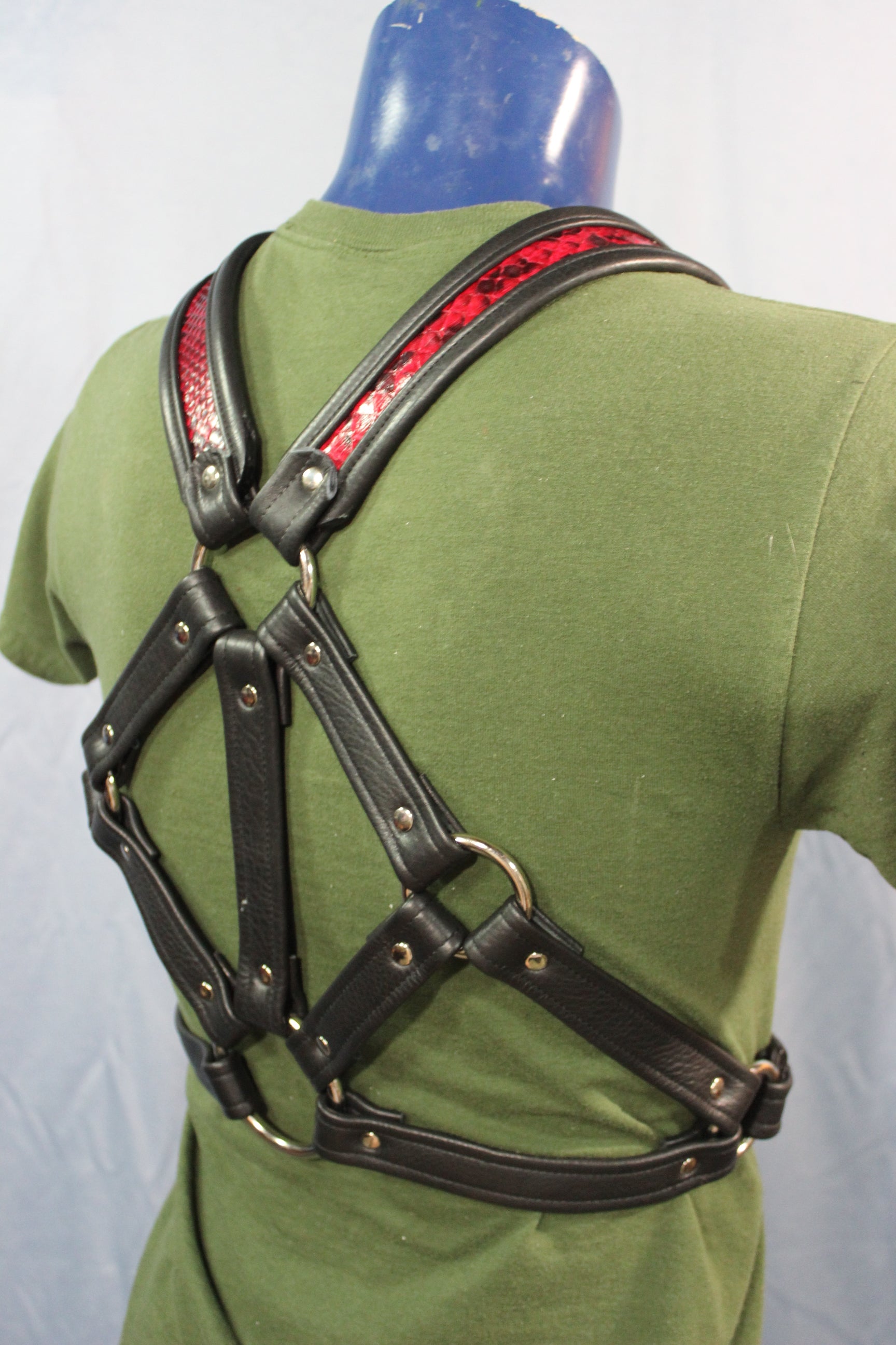 Triangle Front Extended X-Harness - Black Edging with Red & Black Snakeskin