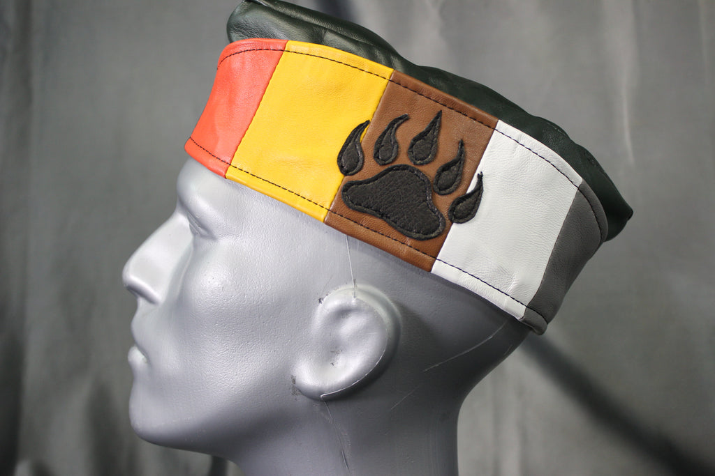 Gorra de guarnición de cuero Bear Pride