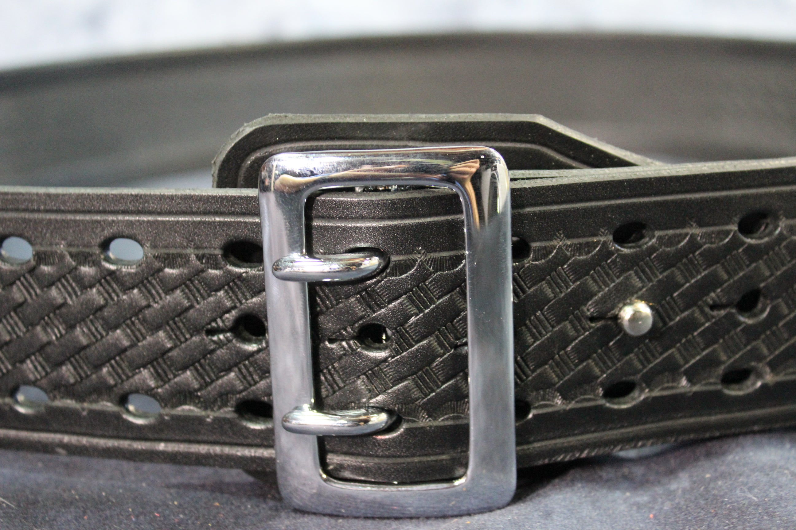 Ceinture de service avec gaufrage Basketweave et boucle et clou Sam Brown