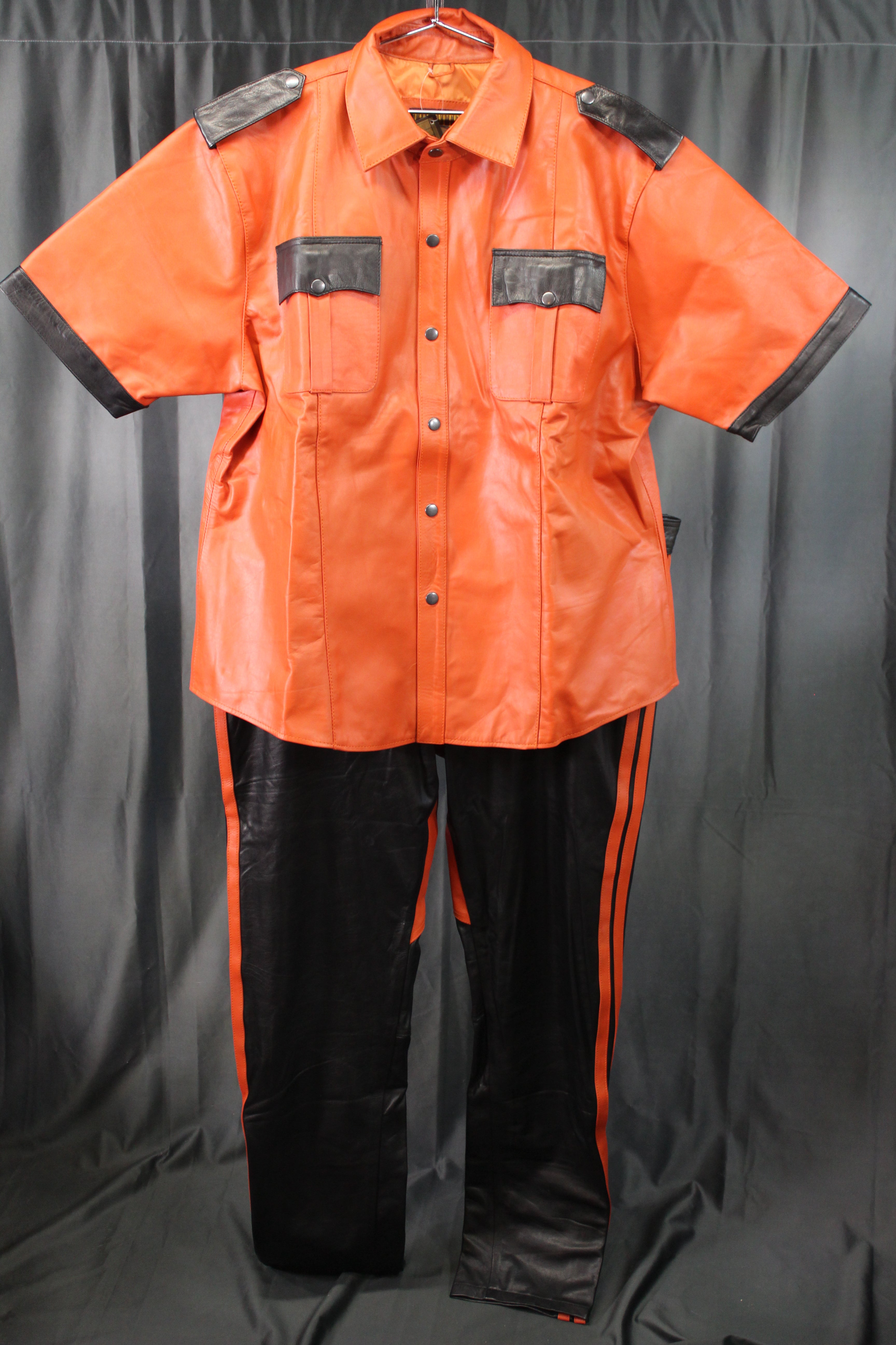 Los bailes formales de cuero de nutria y zorro