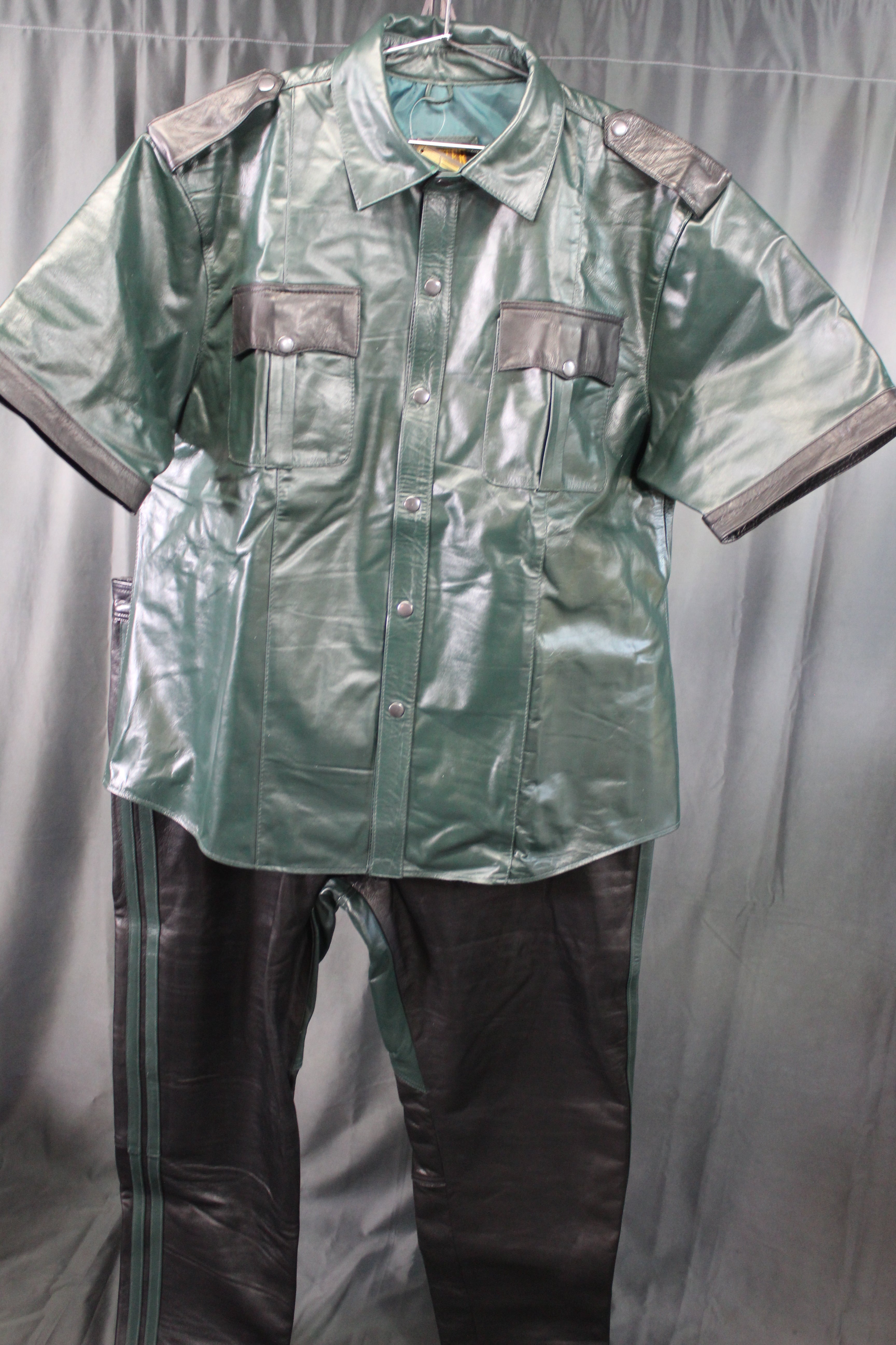 Los bailes formales de cuero de nutria y zorro