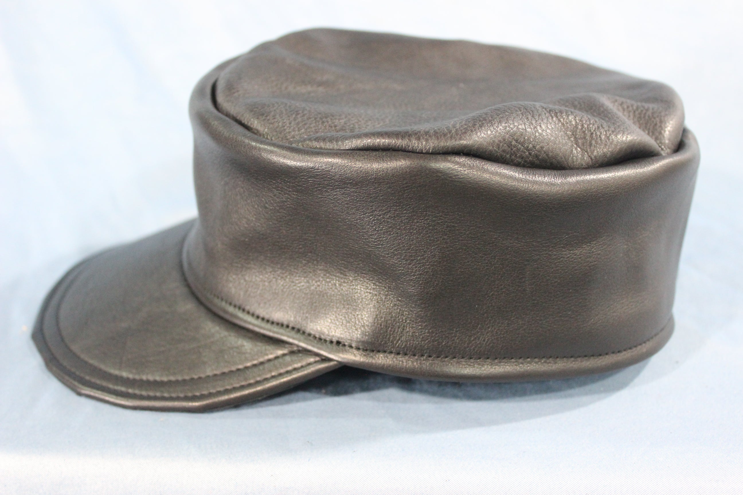 Casquette de peintre en cuir