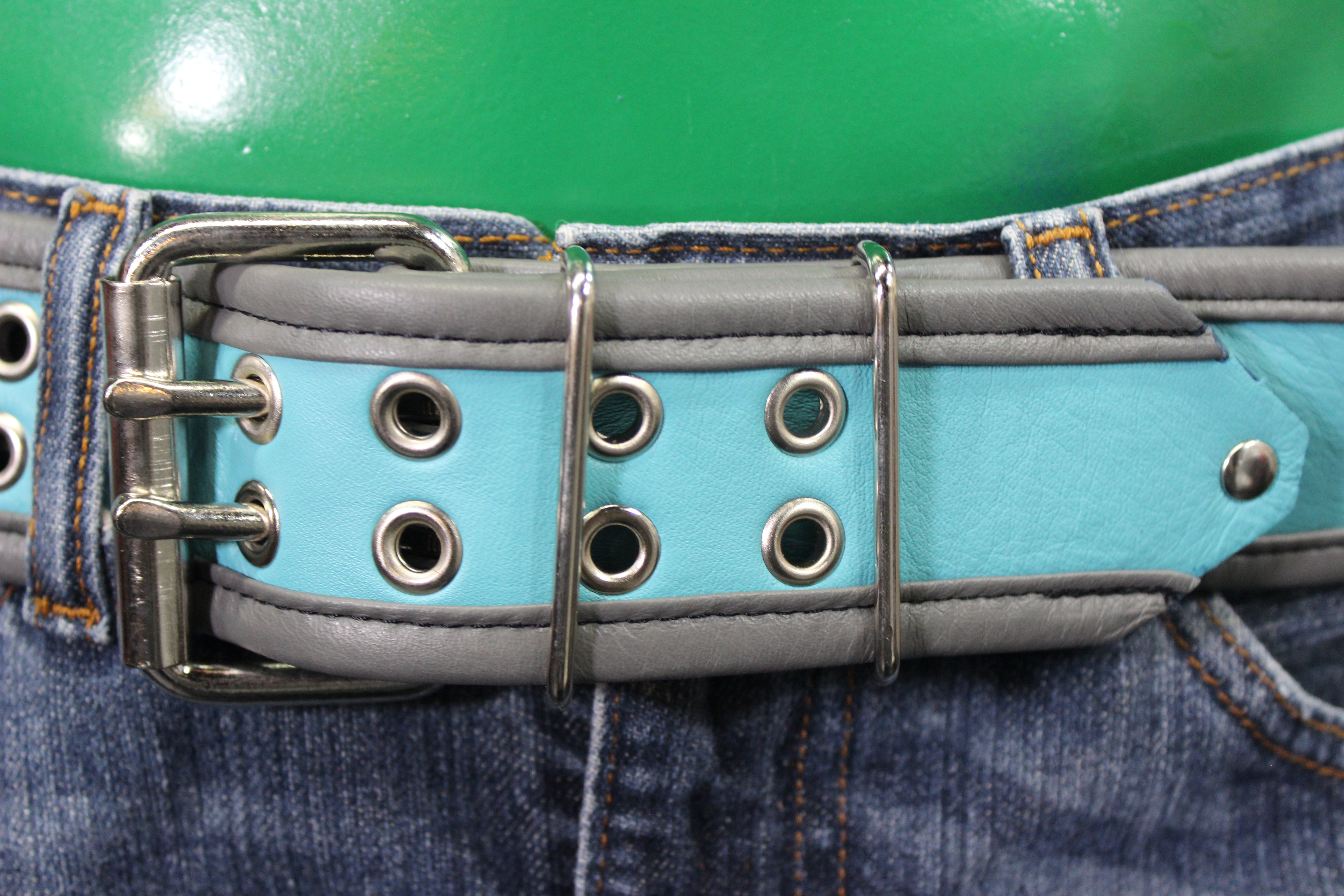 Two Toned Kilt Belt in Recessed Strapping