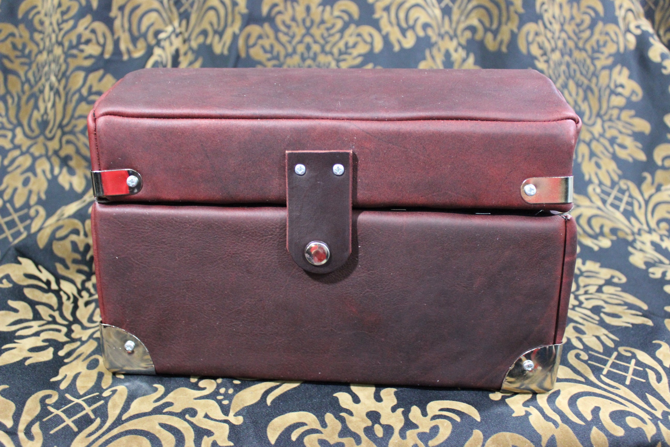 Leather Bound Treasure Chest (Burgundy)