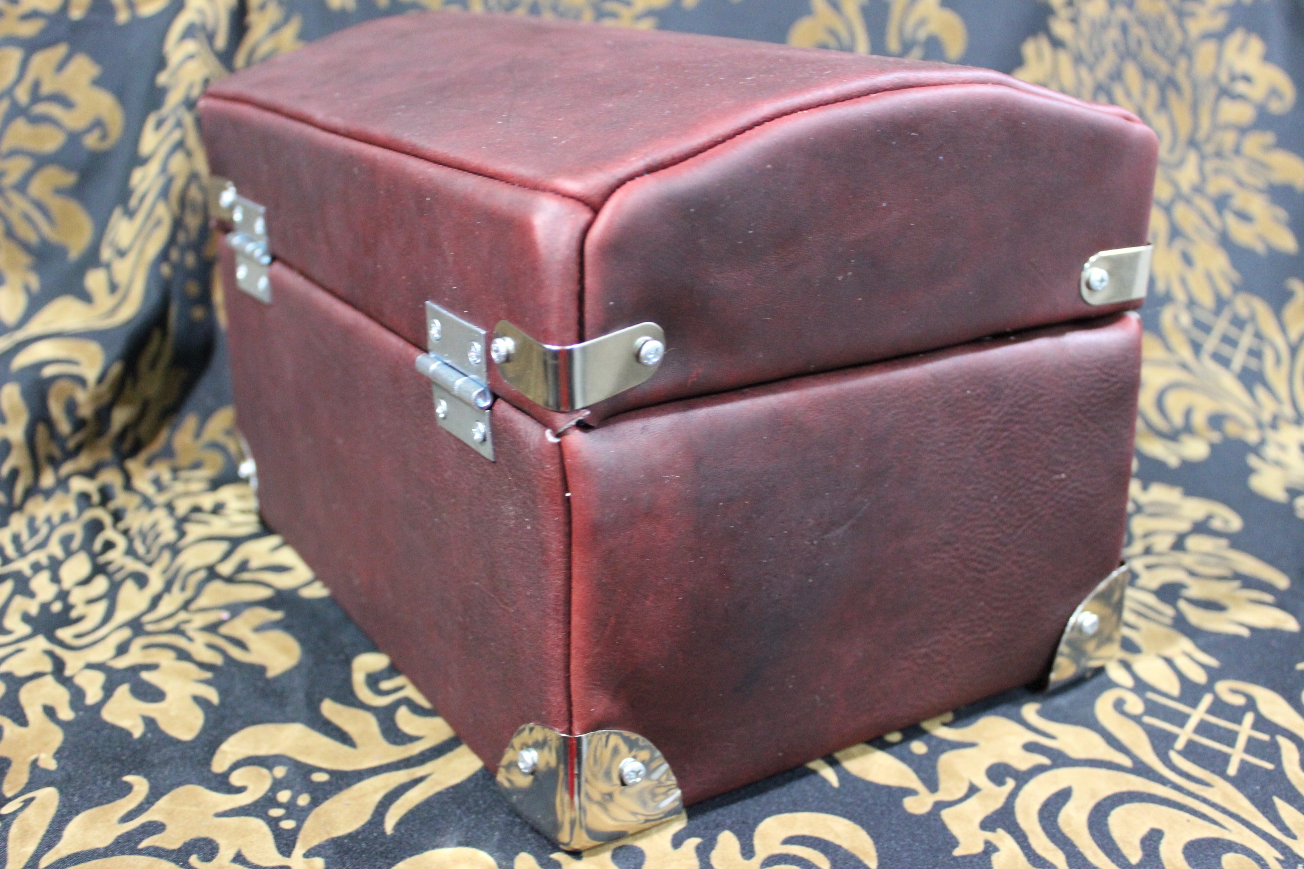 Leather Bound Treasure Chest (Burgundy)