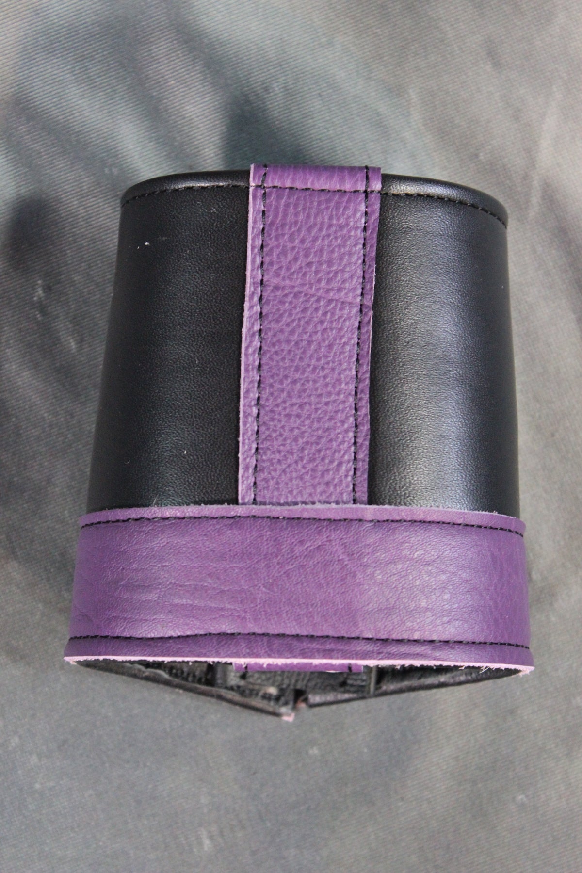 T-Striped Bracer (Single Bracer)