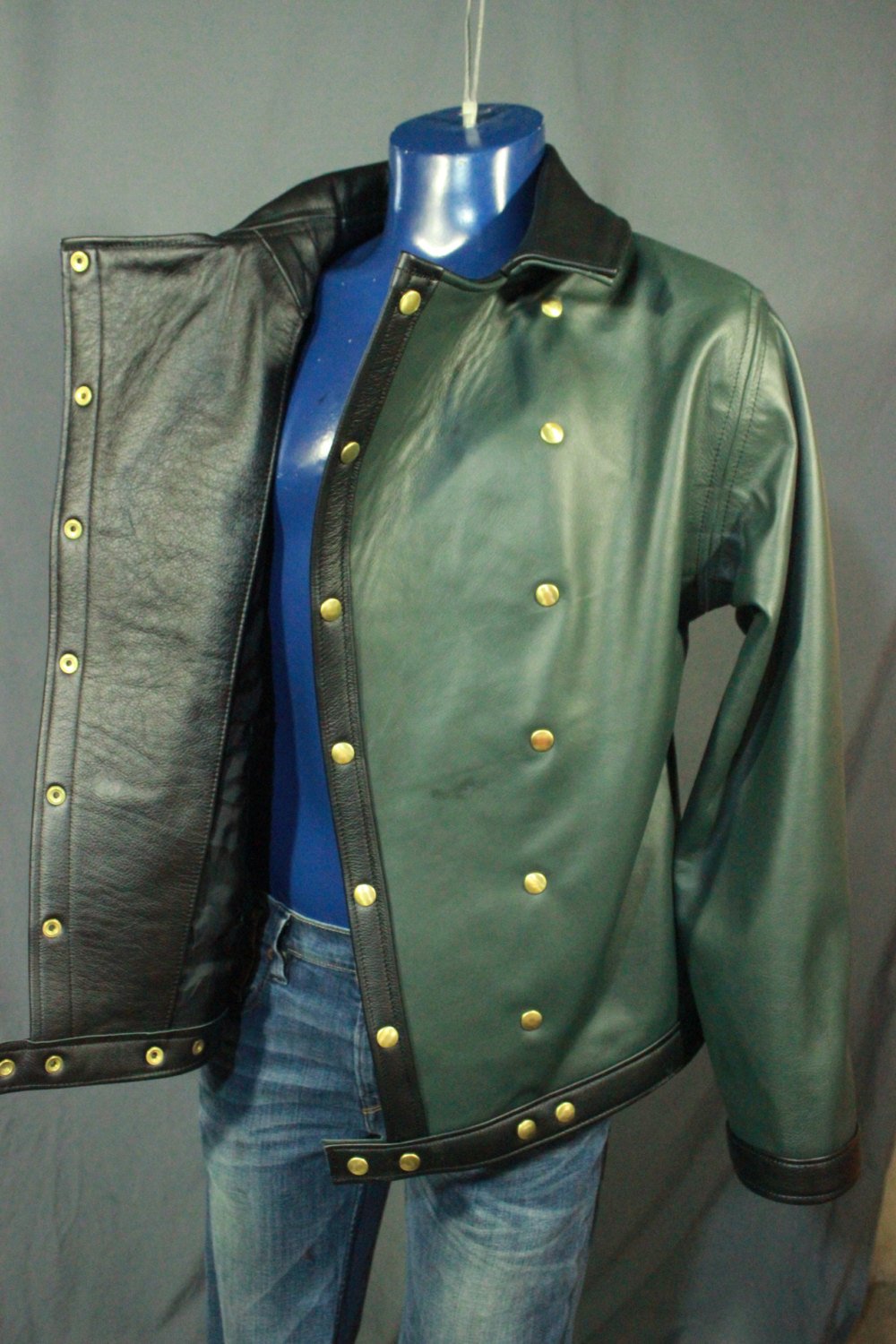 Nuestra chaqueta motera en verde bosque