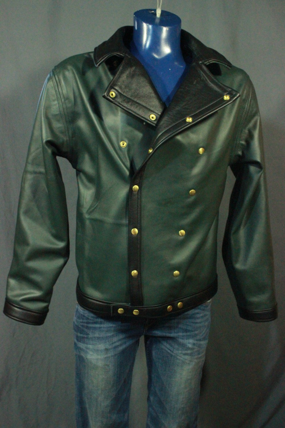 Nuestra chaqueta motera en verde bosque