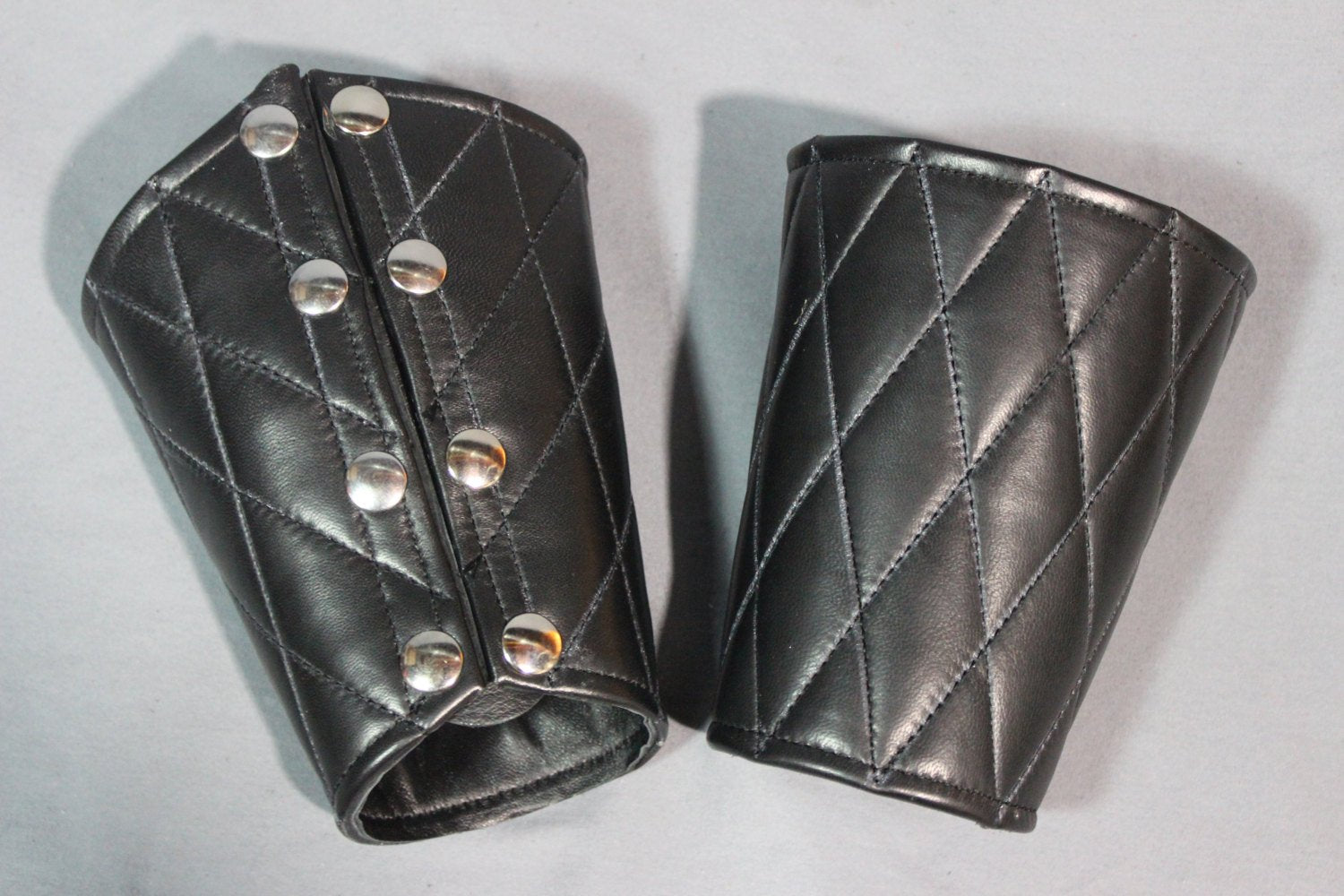 Quilted Wrist Bracer with Wallet Compartment (5")