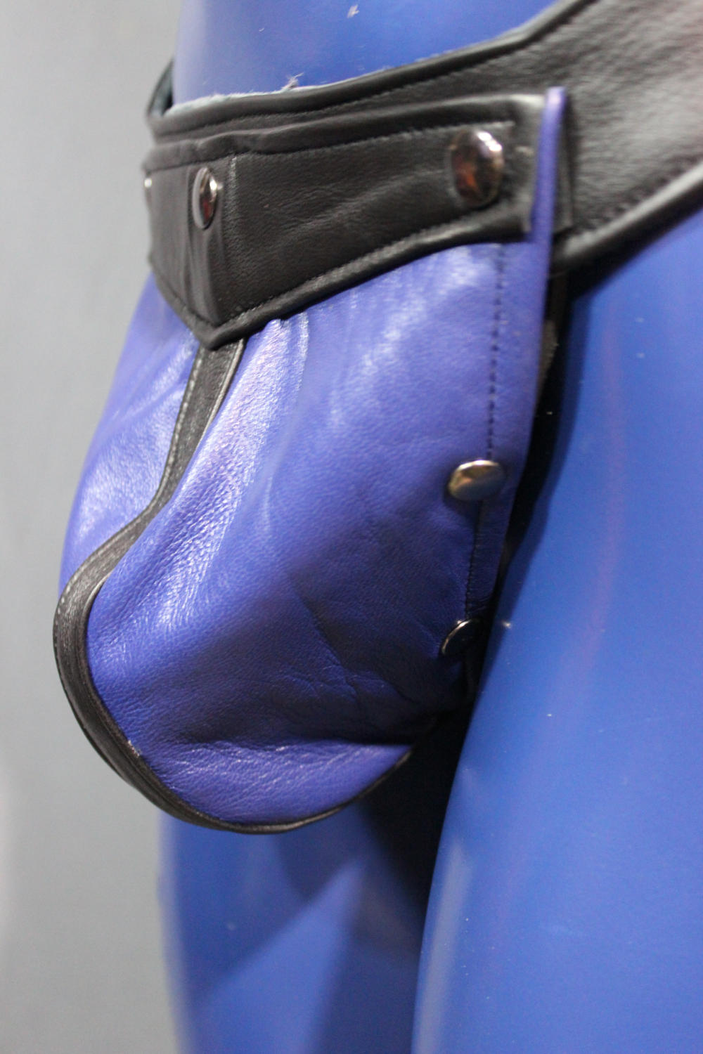 Our classic all leather jock with interchangeable codpiece in soft colored leather.