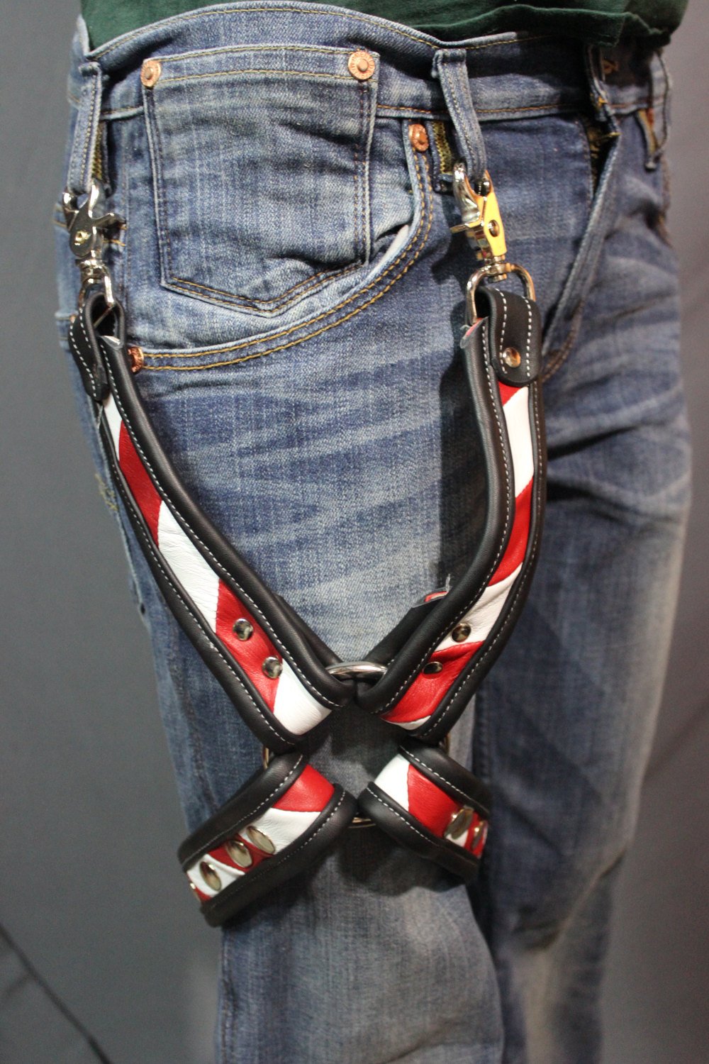 Red and white "Barber" leg harness