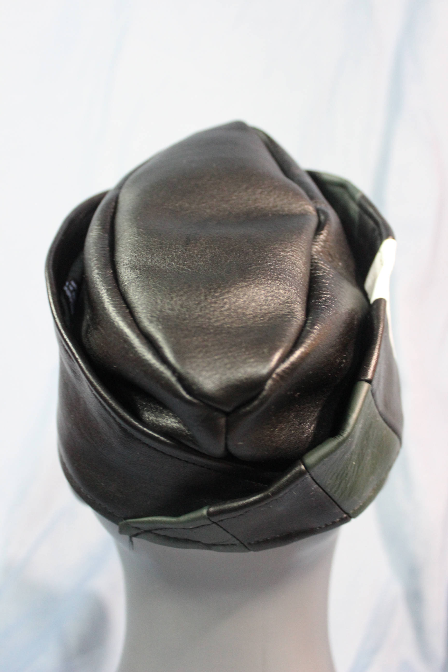 Casquette de garnison en cuir Leather Boy Pride V2