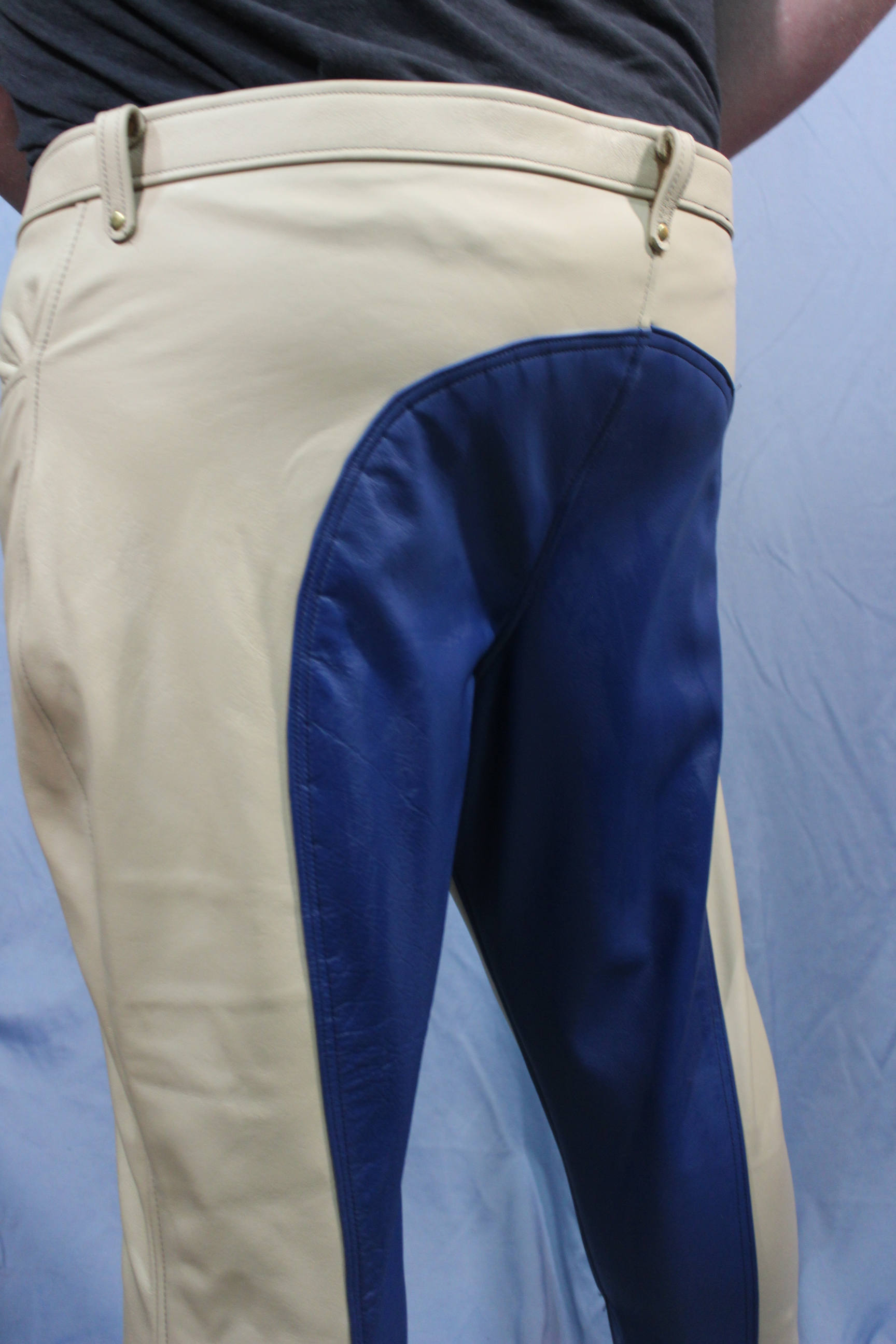 Collection Sir Tom Matt - Pantalon Saddle bleu et crème