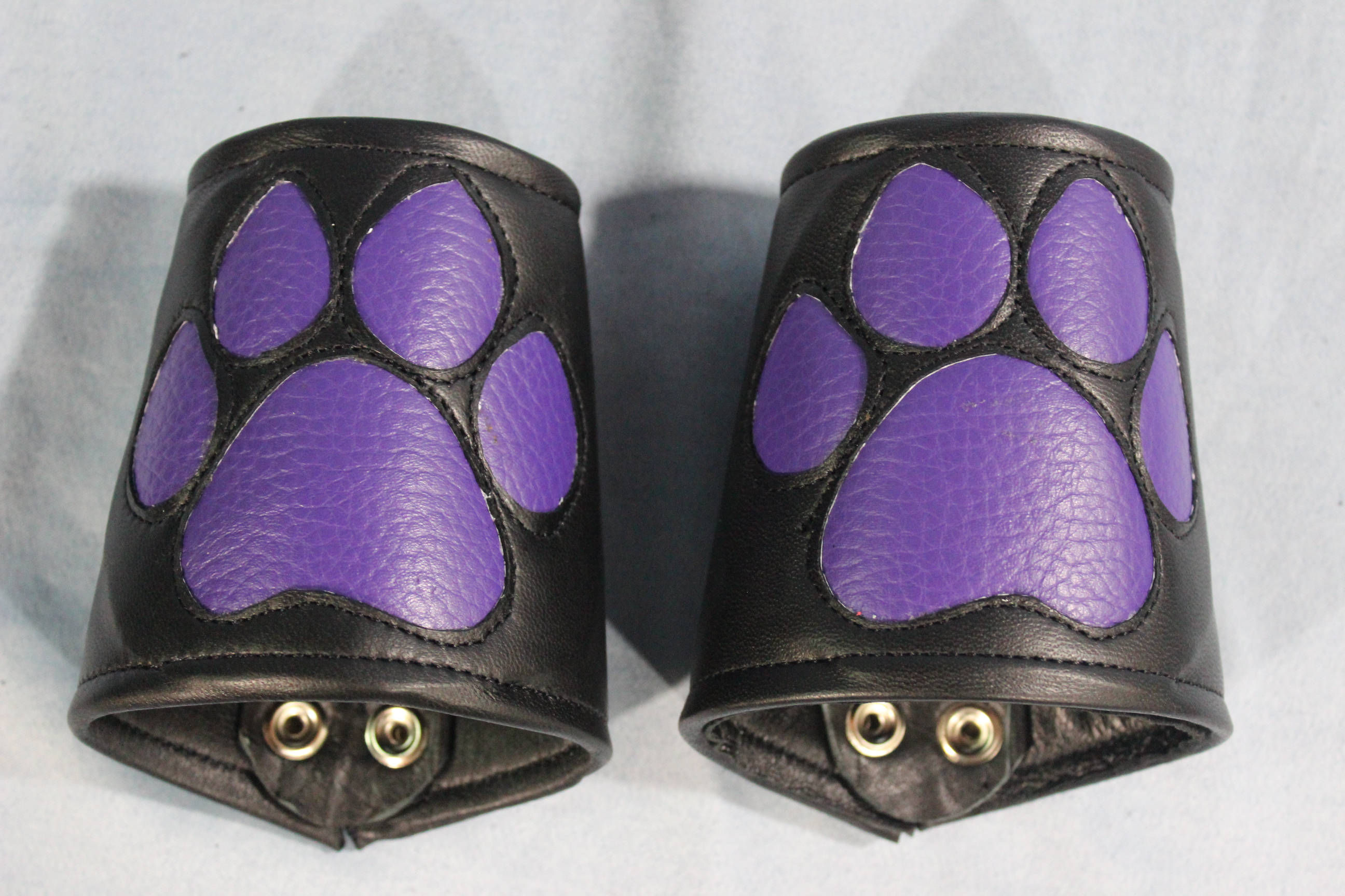 Puppy Paw Bracer (Single Bracer)