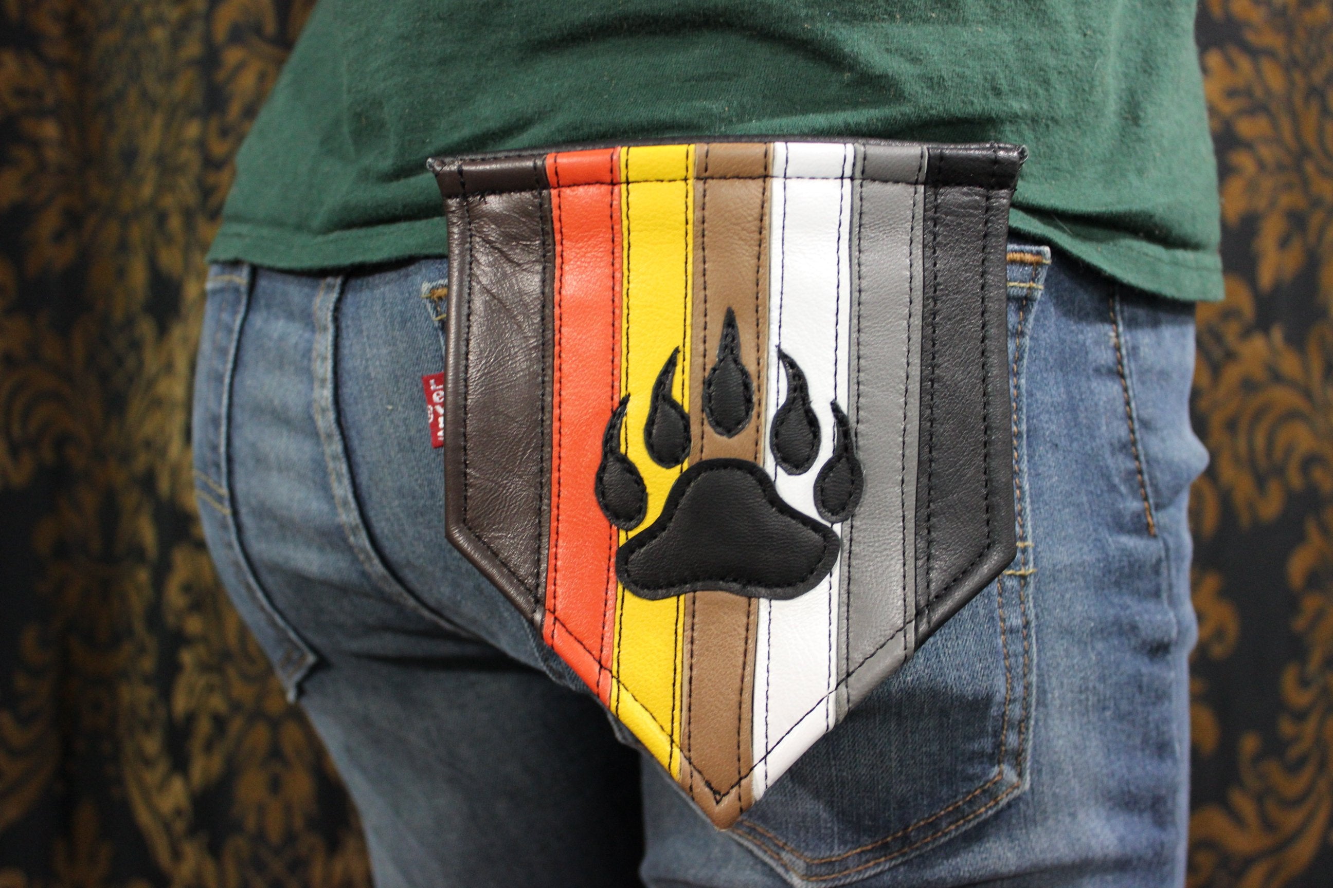 Drapeau de poche en cuir Bear Pride